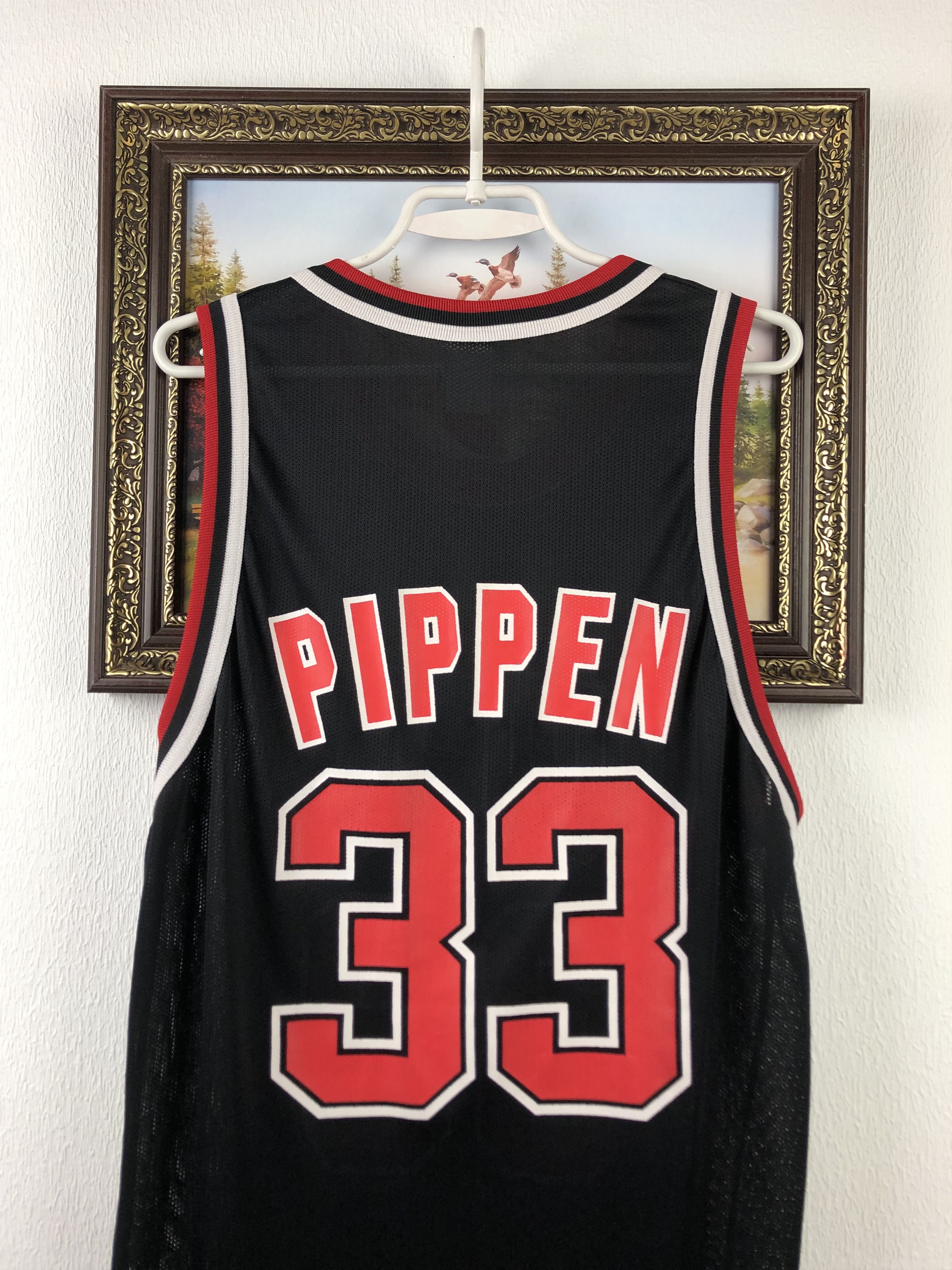 Champion Vintage Champion Scottie Pippen Chicago Bulls Jersey Black Size US L / EU 52-54 / 3 - 11 Thumbnail