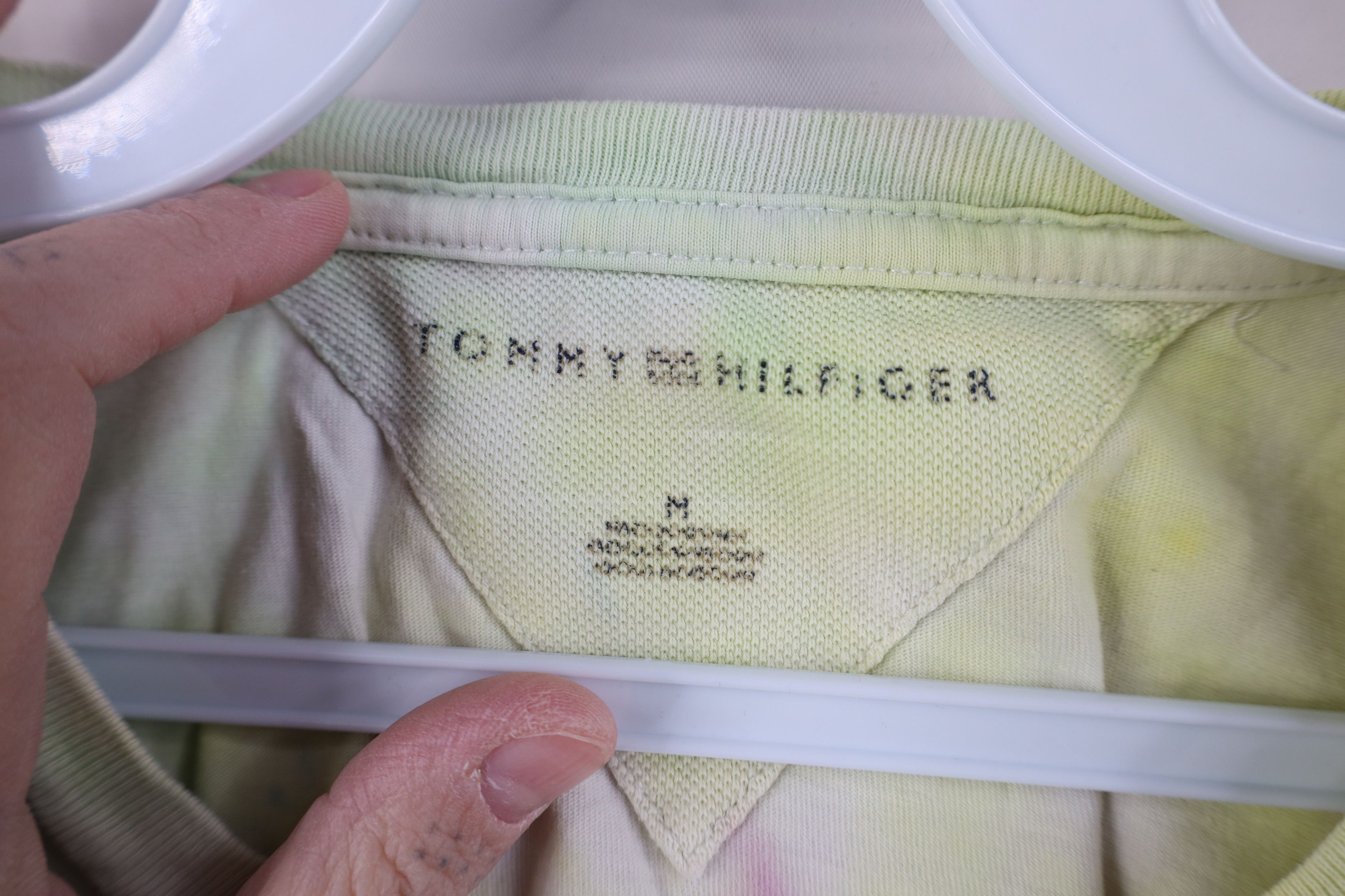 Tommy Hilfiger Vintage Y2K Tommy Hilfiger Rainbow Tie Dye Pocket T-Shirt Size US M / EU 48-50 / 2 - 10 Thumbnail