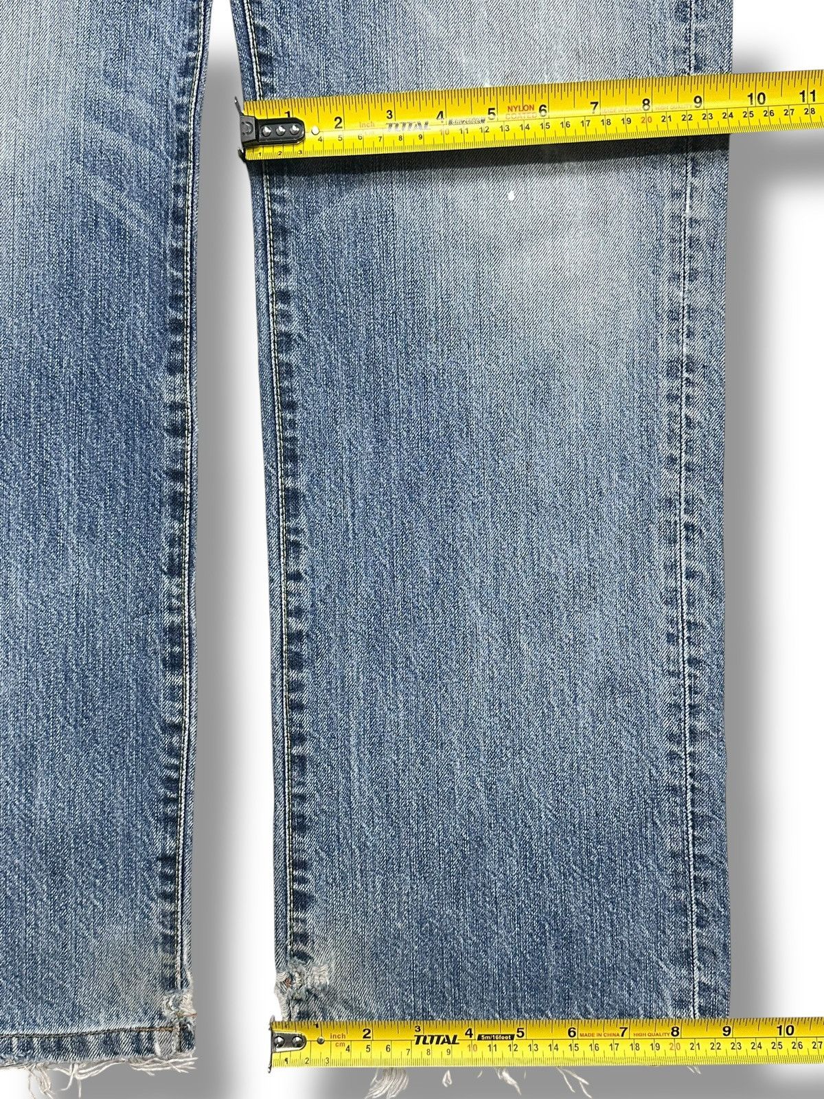 Uniqlo Vintage Uniqlo UJ Straight Leg Distressed Jeans with Faded Size US 36 / EU 52 - 18 Thumbnail