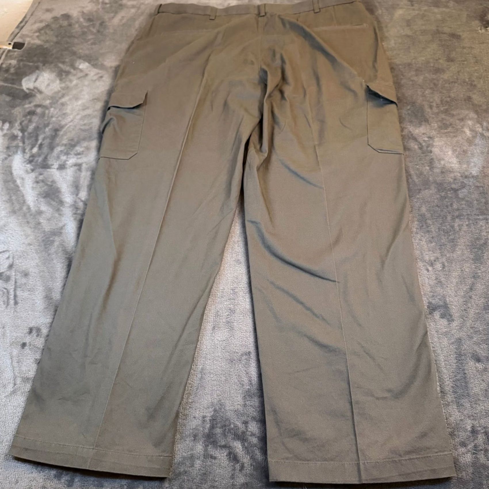 Haggar Haggar Cargo Pants Olive Green Twill 40x30 Classic Fit Stretch Pockets Casual Workwear I/O 1037524 Mens Size US 40 / EU 56 - 3 Thumbnail