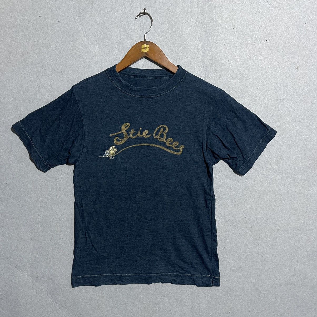 45rpm Vintage 45RPM Studio “Stie Bees” T-Shirt – Made in Japan Size US S / EU 44-46 / 1 - 1 Thumbnail
