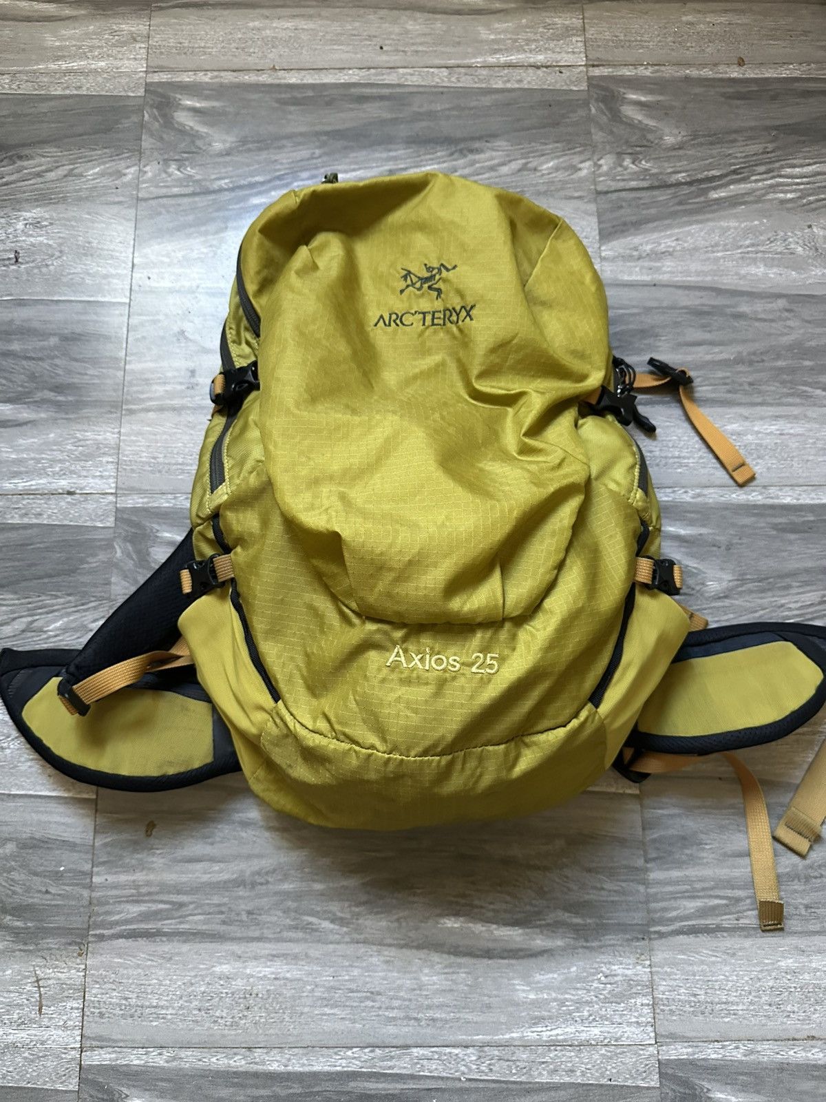 Arc'teryx Arc'teryx Axios Size 26 - 1 Thumbnail