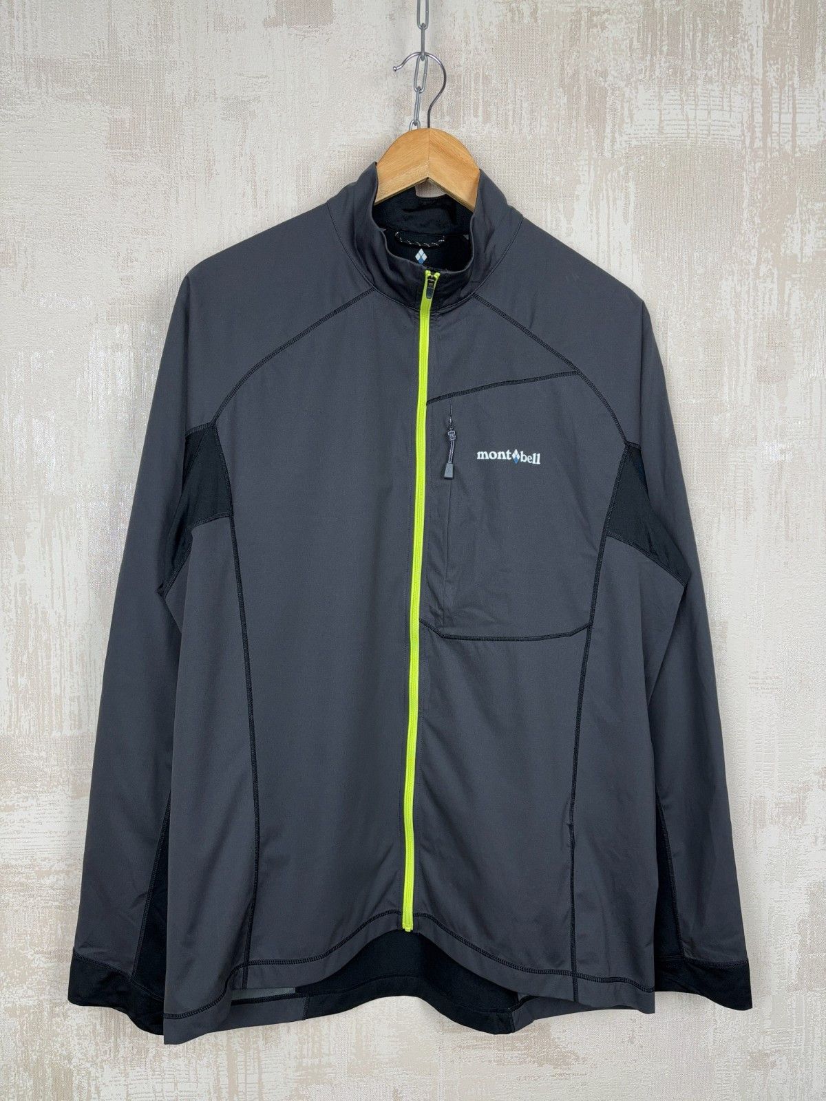 Montbell Montbell Cross Runner Jacket Climabarrier Windbreaker Size US L / EU 52-54 / 3 - 3 Thumbnail