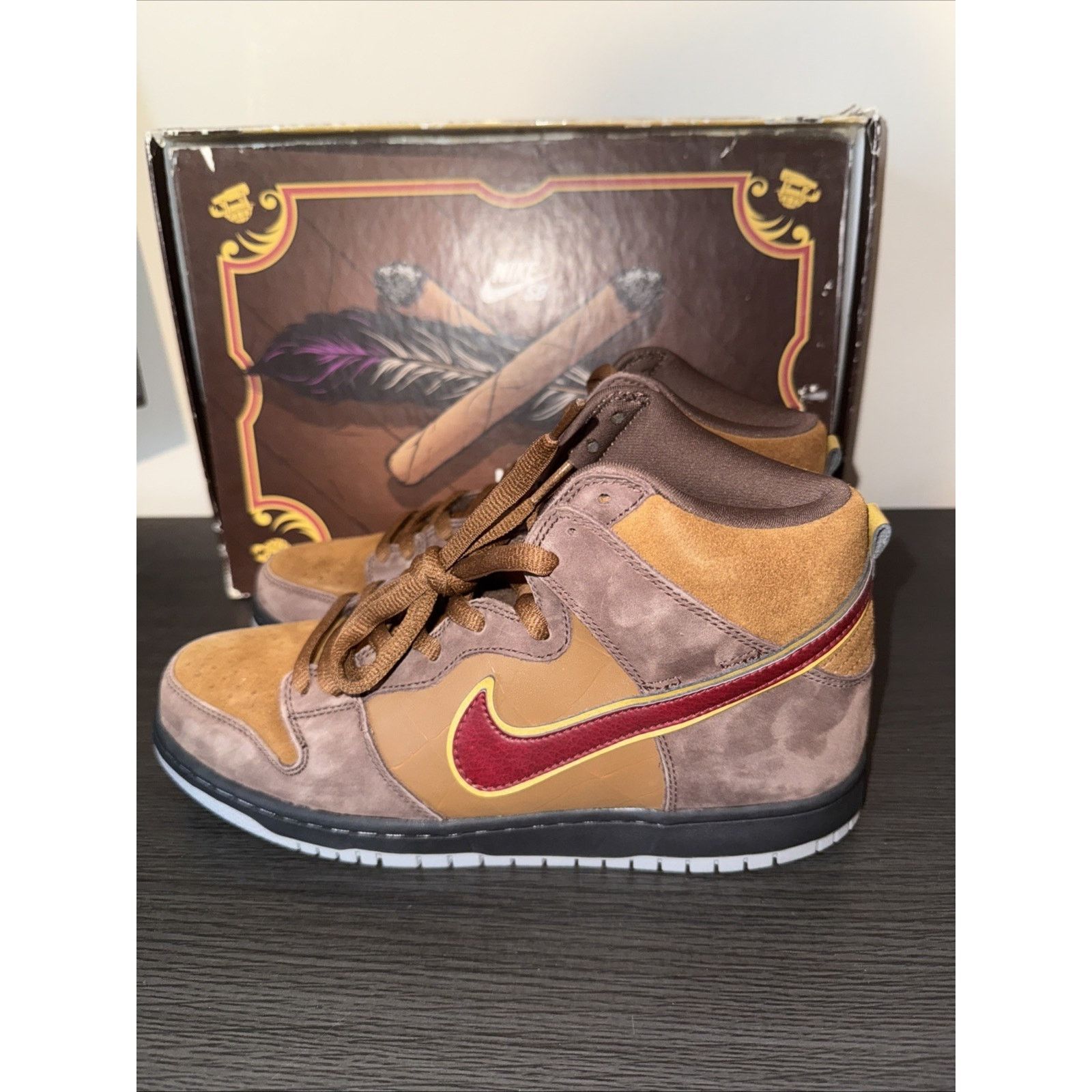 Nike -2011 Nike Sb Dunk Low X SPoT “Cigar City” Size 9.5 Size US 9.5 / EU 42-43 - 3 Thumbnail