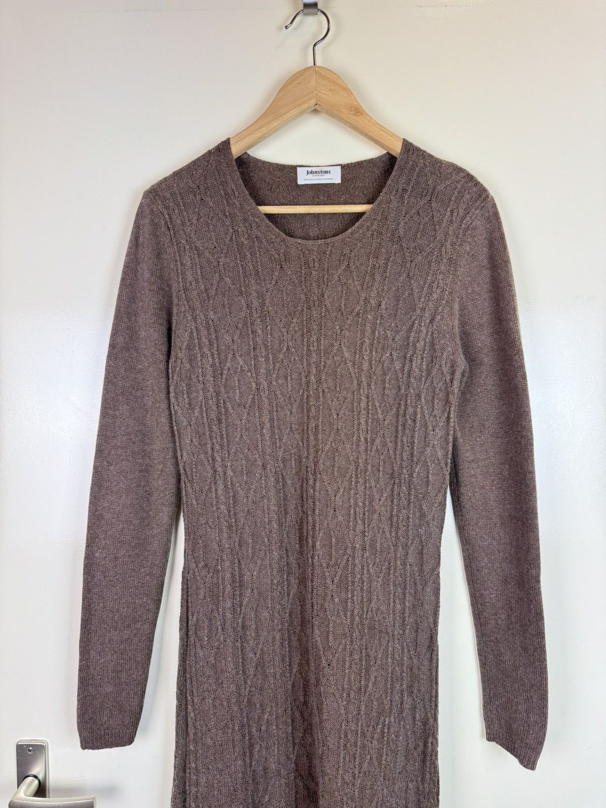 Johnstons Of Elgin Johnstons of Elgin Cashmere Silk Cable Knit Sweater Dress M Size M / US 6-8 / IT 42-44 - 8 Thumbnail