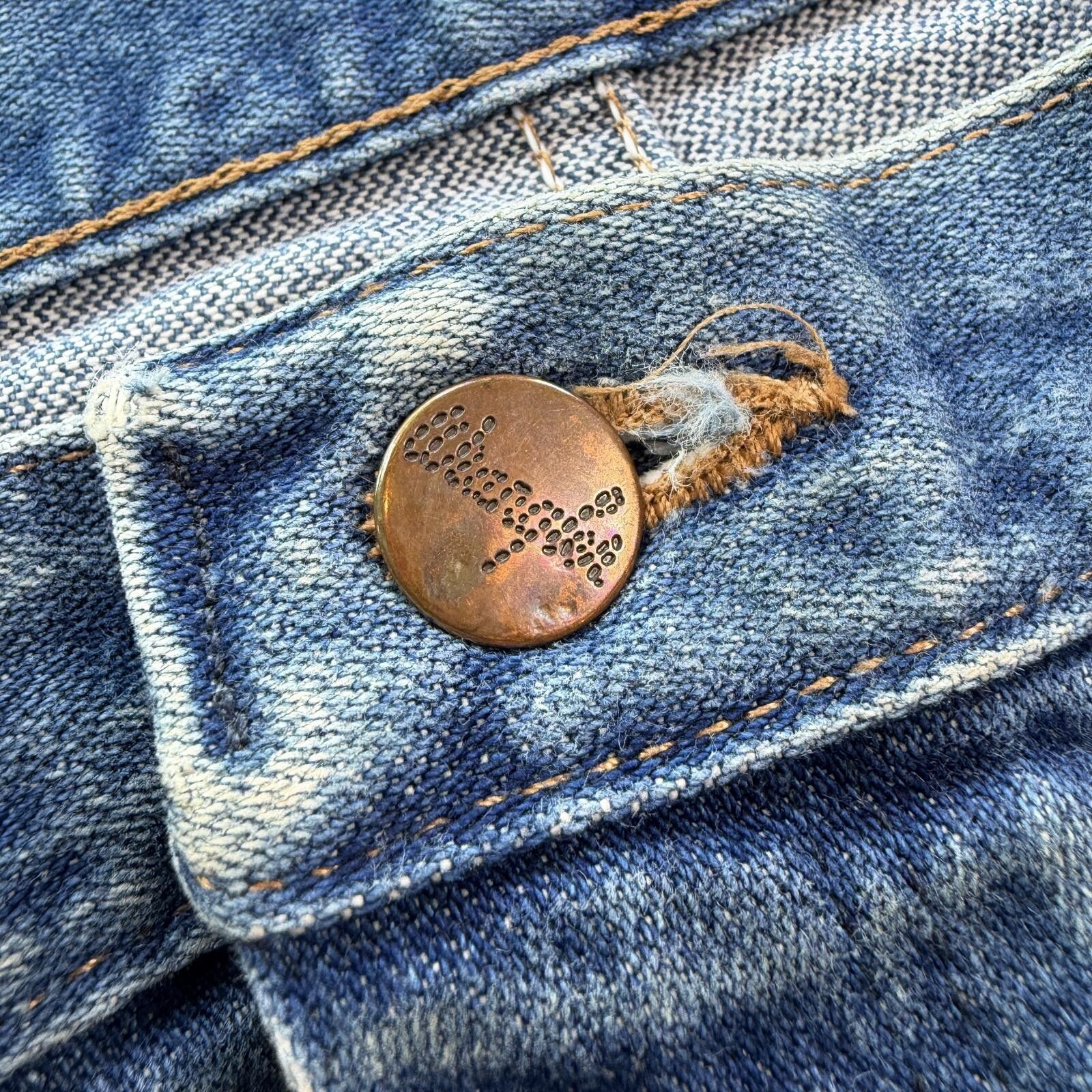 Wrangler Vintage Wrangler 13MWZ Jeans 38x31 Faded Y2K Cowboy Size US 38 / EU 54 - 7 Thumbnail