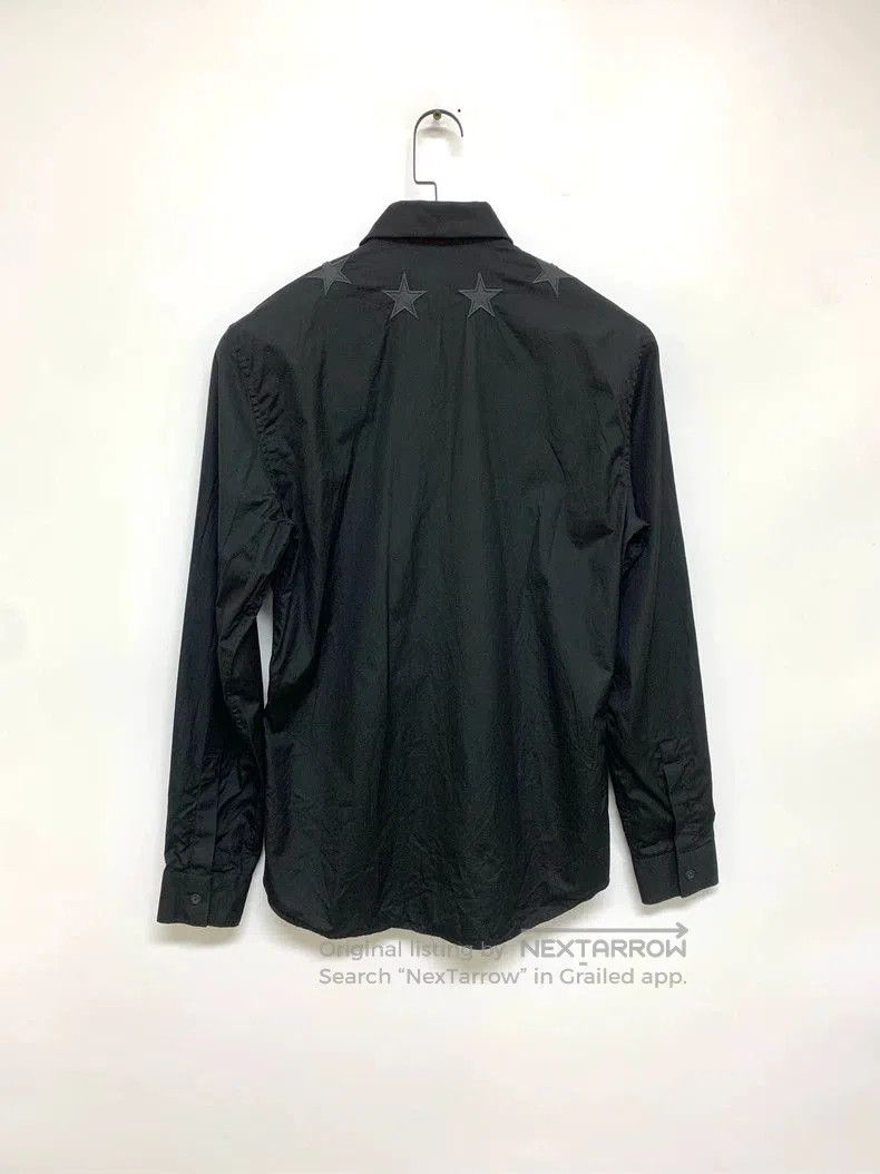 Givenchy Givenchy Star Collar Black Button. Size US M / EU 48-50 / 2 - 2 Thumbnail