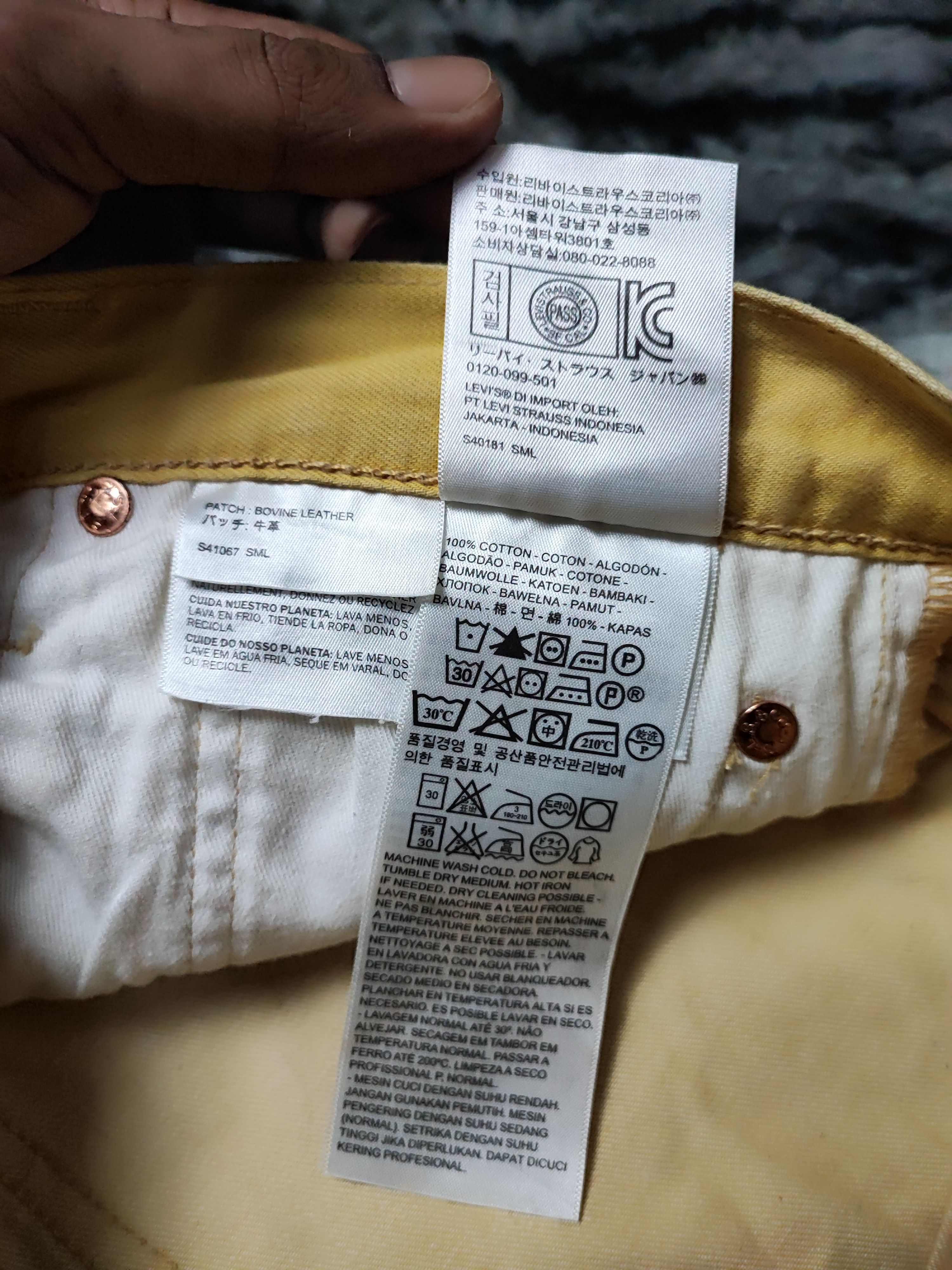 Levi's Levi’s 501 Button Fly Yellow Jeans Straight Cut Size US 31 - 19 Thumbnail