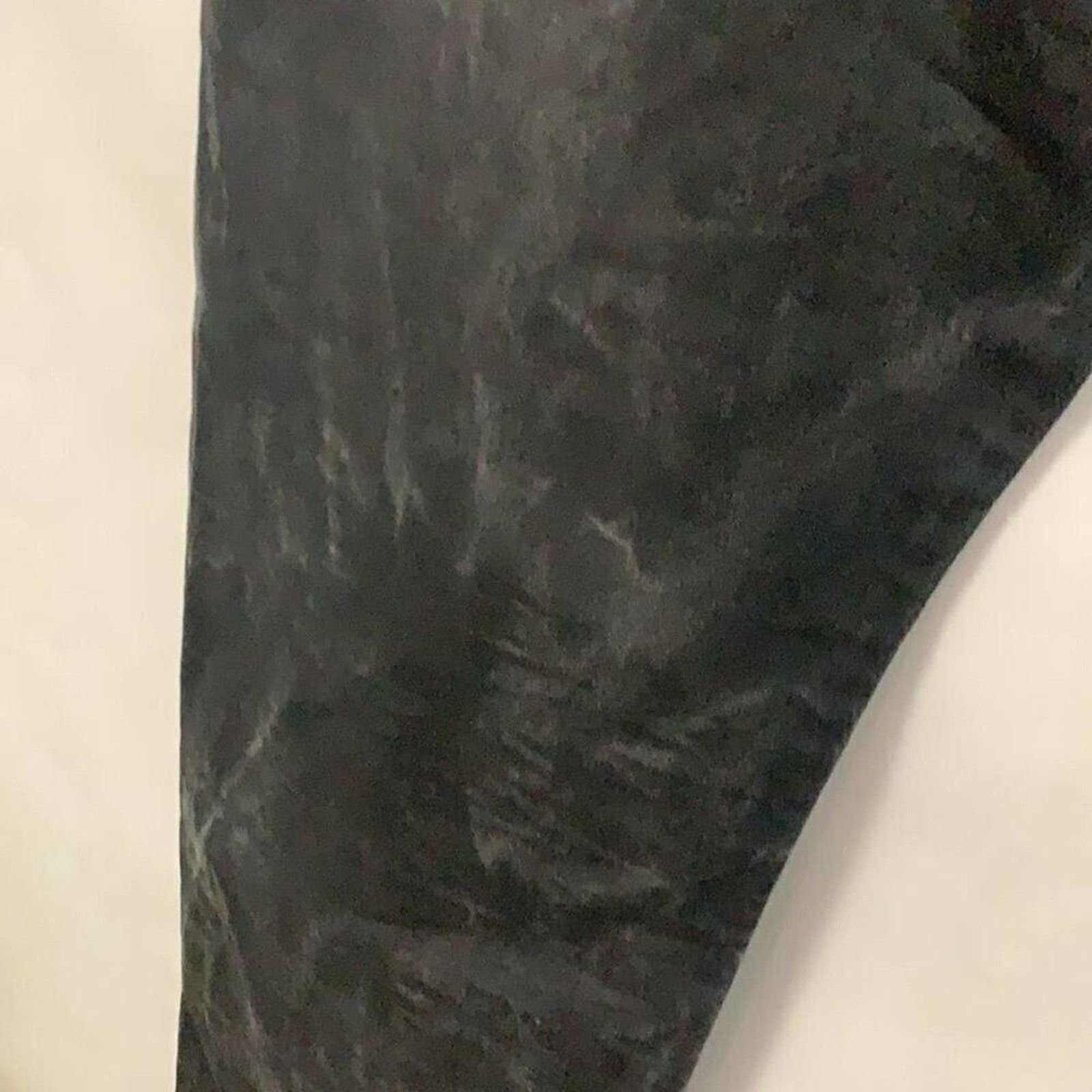 Levi's LEVI 569 MEN’S BLACK DISTRESSED JEANS SIZE 34‎ X 34 Size US 34 / EU 50 - 6 Thumbnail