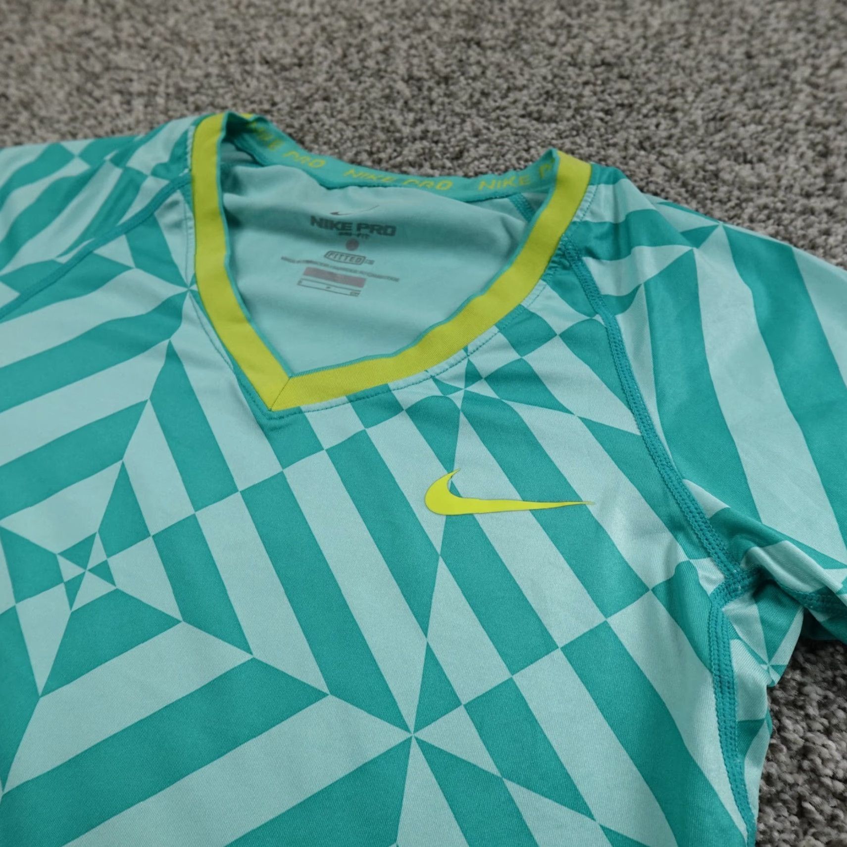 Nike Nike Pro T-Shirt Women S Blue Green Fitted Dri-Fit Swoosh Gym Stretch Performance Activewear Shirt Womens Size S / US 4 / IT 40 - 2 Thumbnail