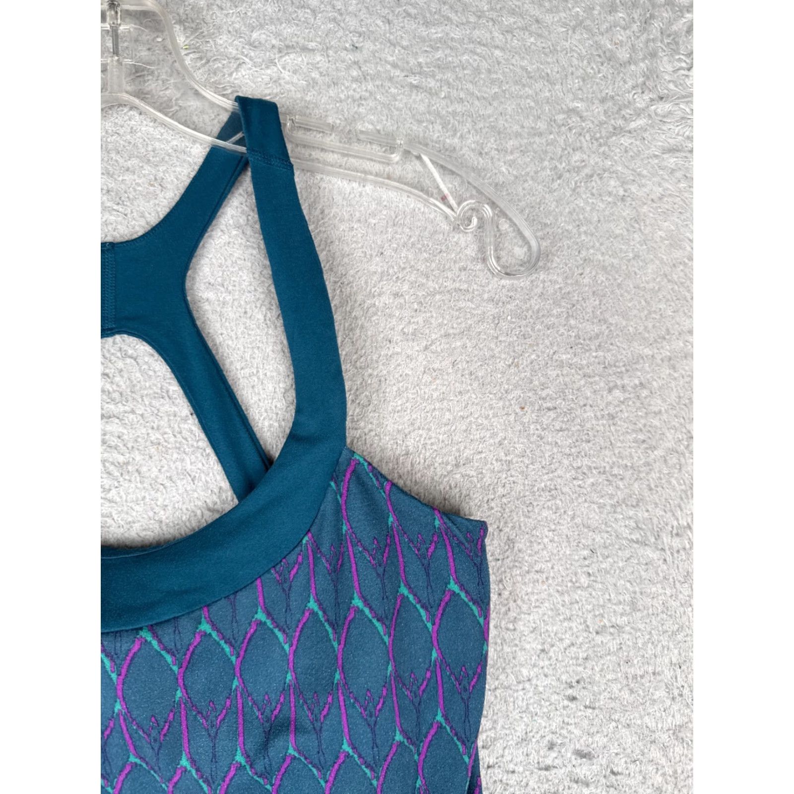 The North Face The North Face Shirt Women Medium Blue Tank Sleeveless Geometric Poly Blend Gym Size M / US 6-8 / IT 42-44 - 2 Thumbnail
