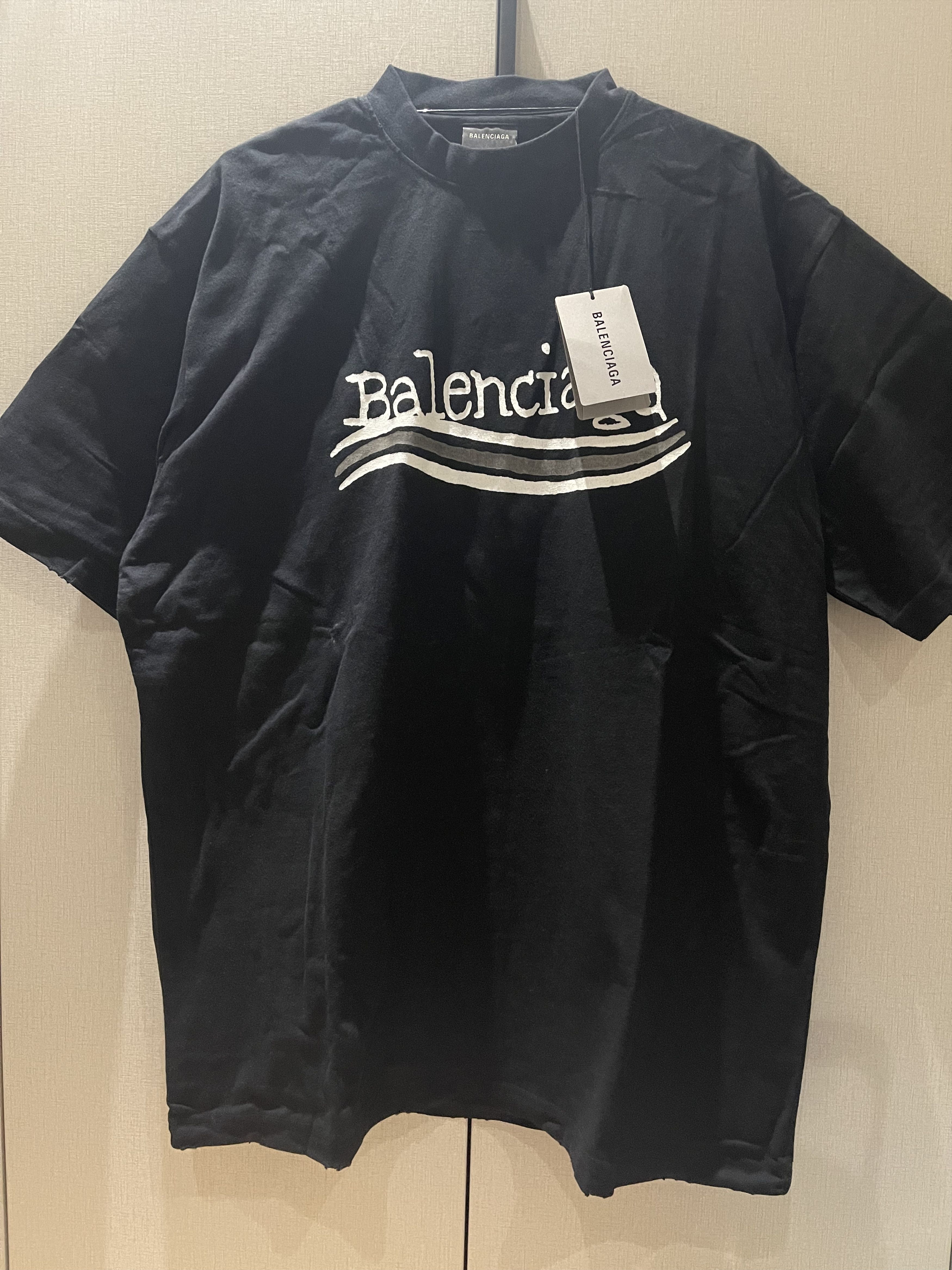 Balenciaga Balenciaga T Shirt Size US S / EU 44-46 / 1 - 1 Thumbnail