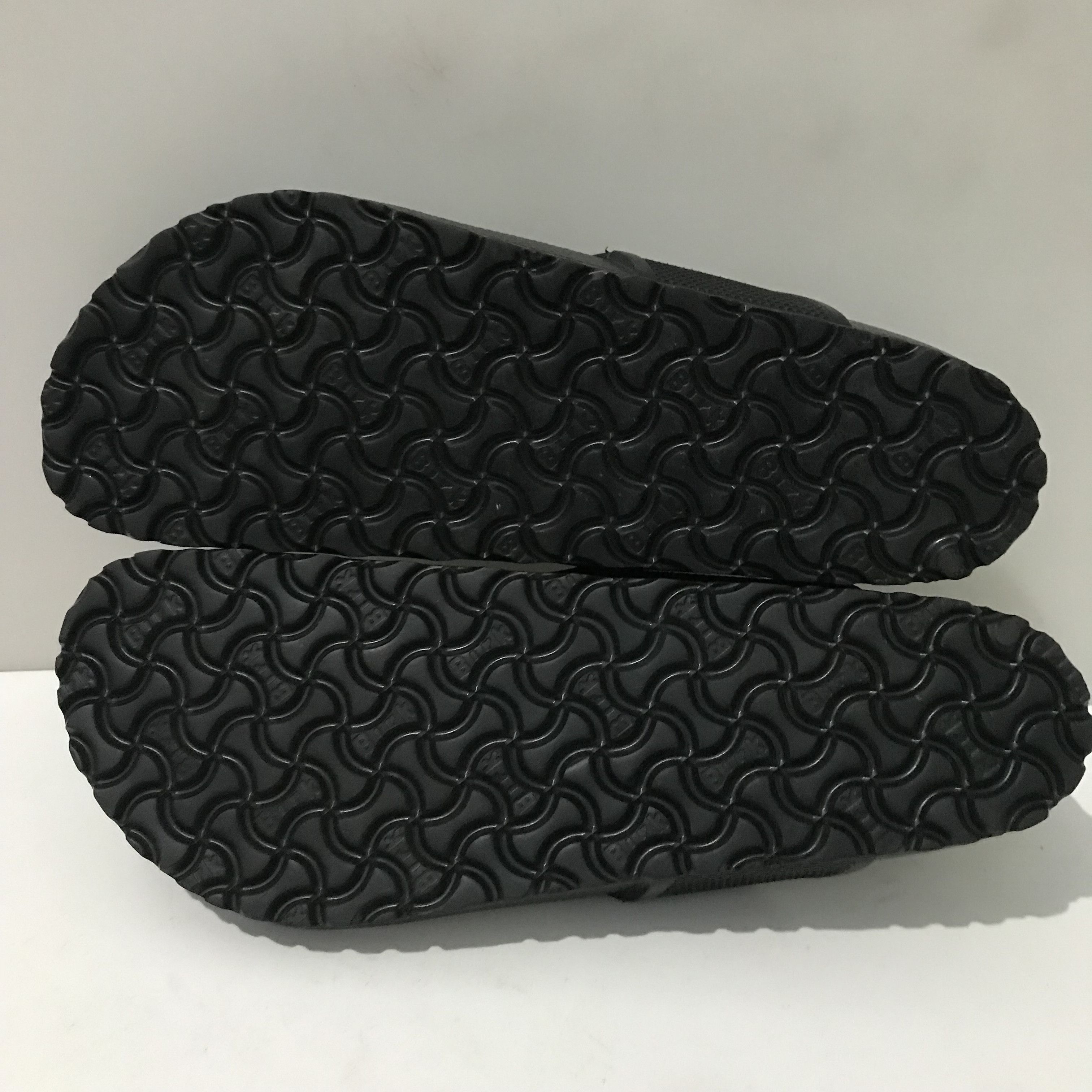 Birkenstock Birkenstock Honolulu Black Eva bnwt brand new with tags Size US 11.5 / EU 44-45 - 7 Thumbnail