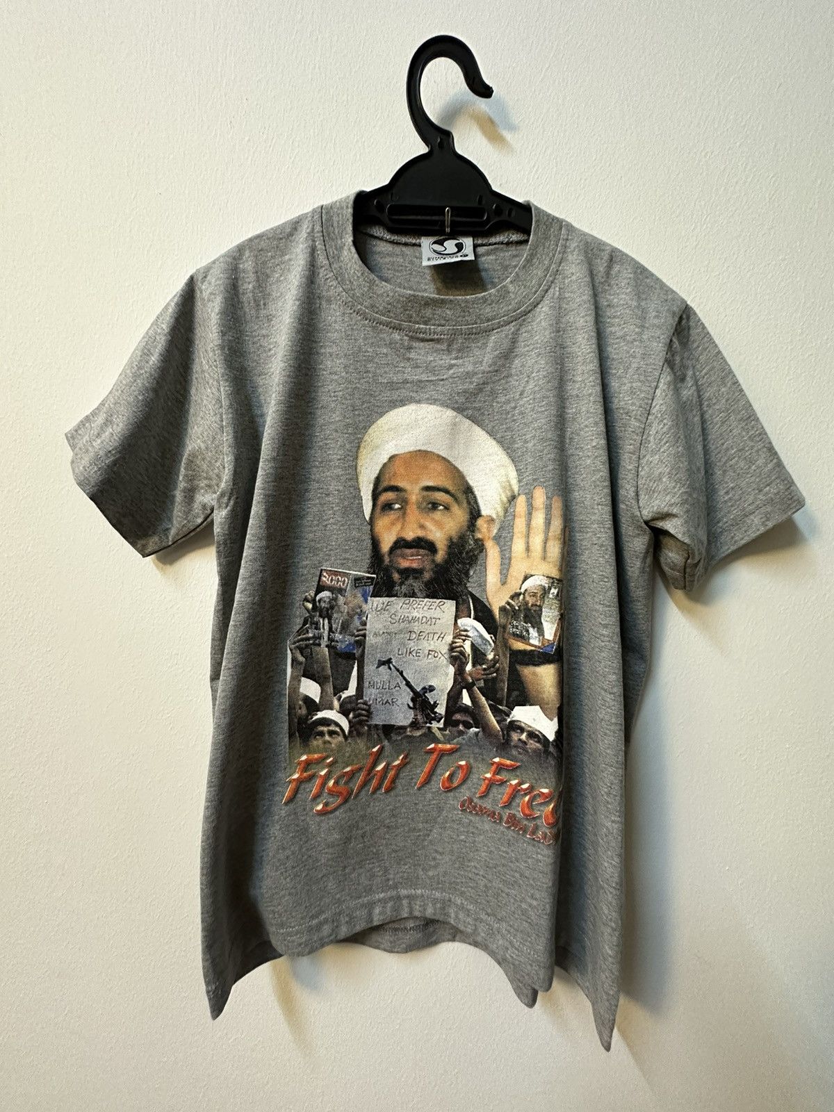 DVS × Vintage VERY RARE DVS OSAMA LADEN Size US S / EU 44-46 / 1 - 4 Thumbnail
