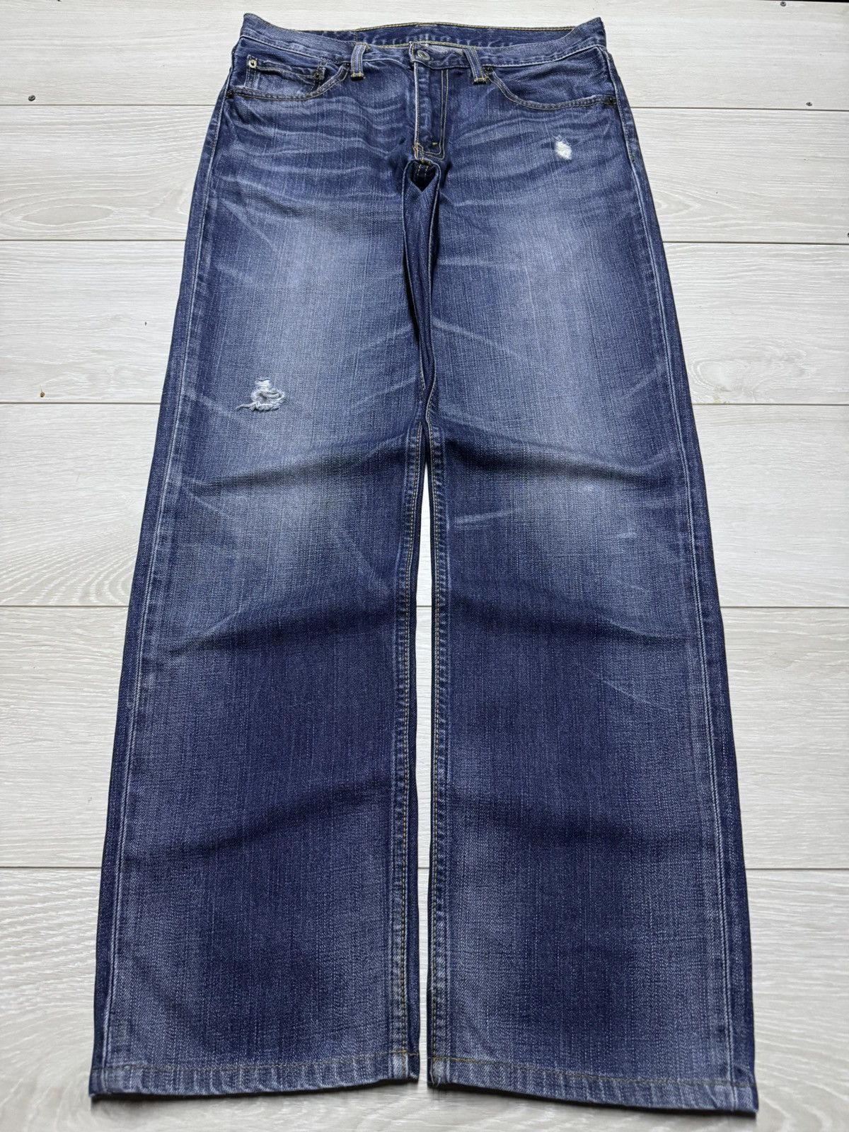 Levi's Vintage Levis 702 90s Faded Wash Distressed Straight Jeans Size US 32 / EU 48 - 1 Thumbnail