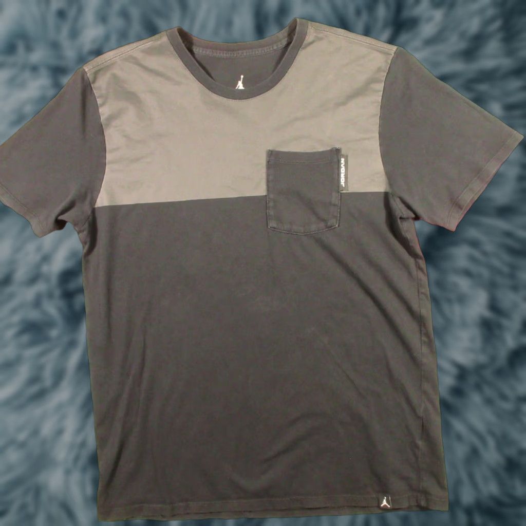 Jordan Brand Air Jordan T Shirt Mens M Black Crew Neck 100 Cotton #23 Logo Back Nike Air Regular Size US M / EU 48-50 / 2 - 1 Thumbnail