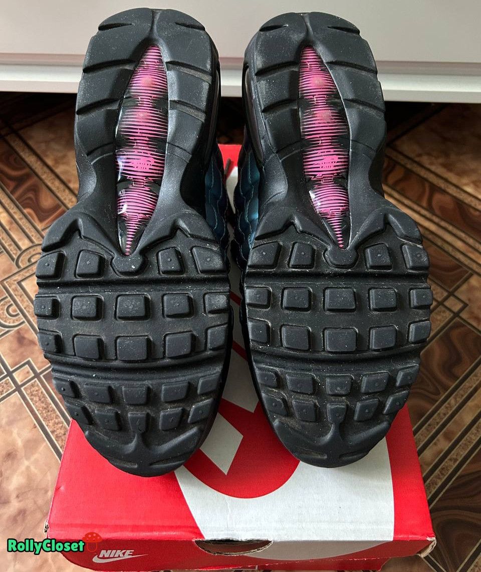 Nike Nike Air Max 95 Premium Throwback Future Size US 8 / EU 41 - 5 Thumbnail