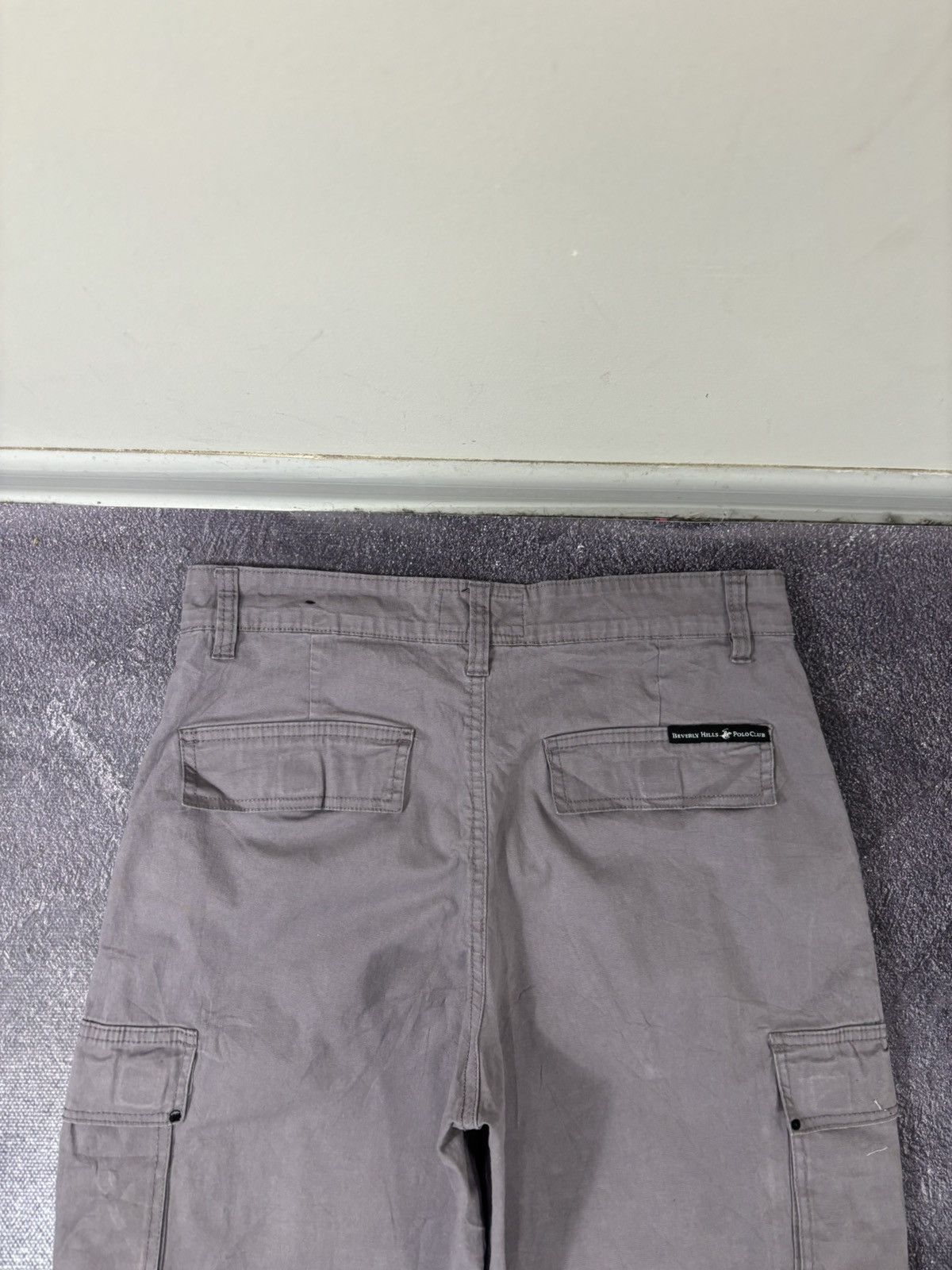 Beverly Hills Polo Club Beverly Hills Polo Club Y2K Zip Pockets Hype Cargo Shorts Size US 30 / EU 46 - 13 Thumbnail
