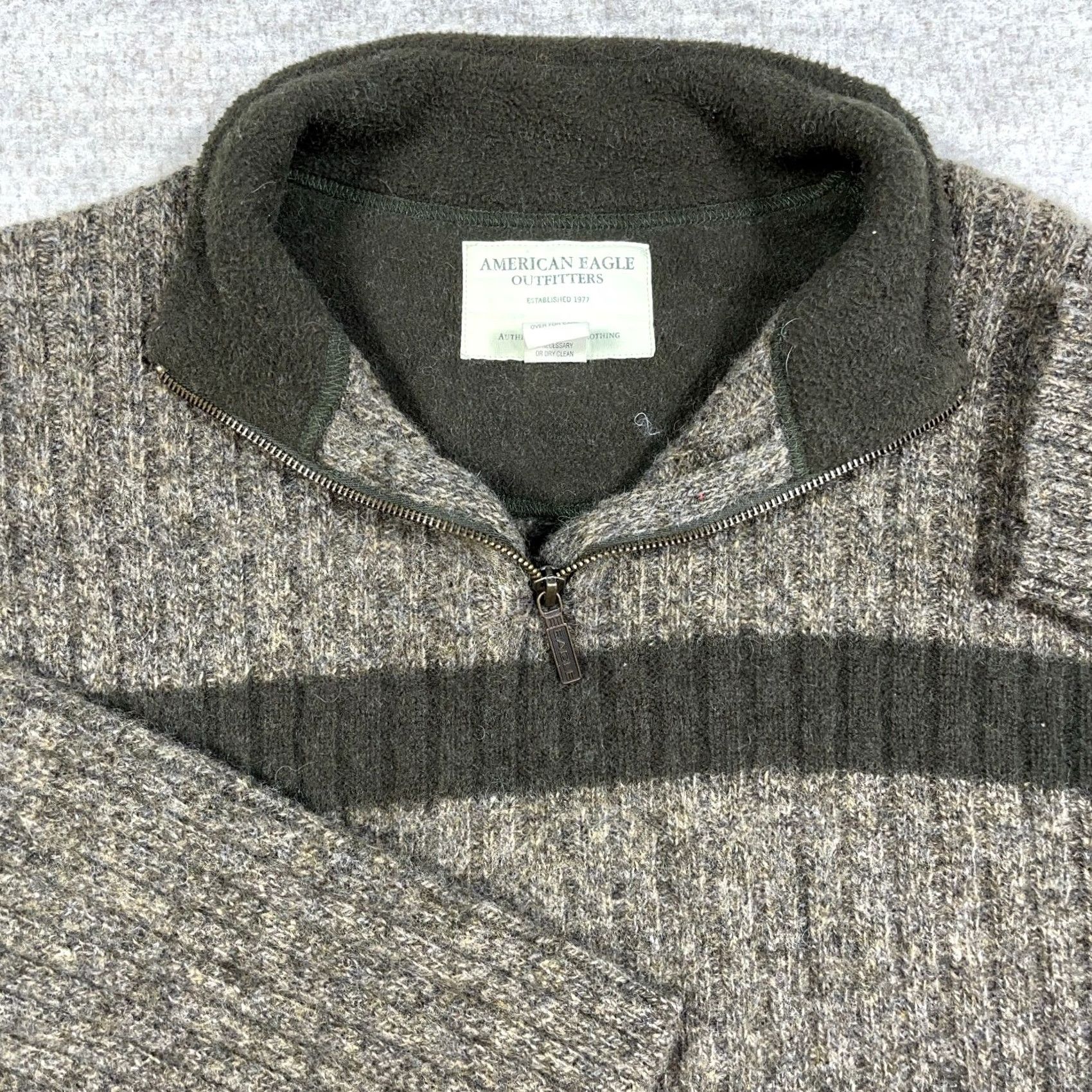 American Eagle Outfitters VINTAGE American Eagle Sweater Men XL Green Wool Knit Pullover 1/4 Zip Holes Size US XL / EU 56 / 4 - 4 Thumbnail