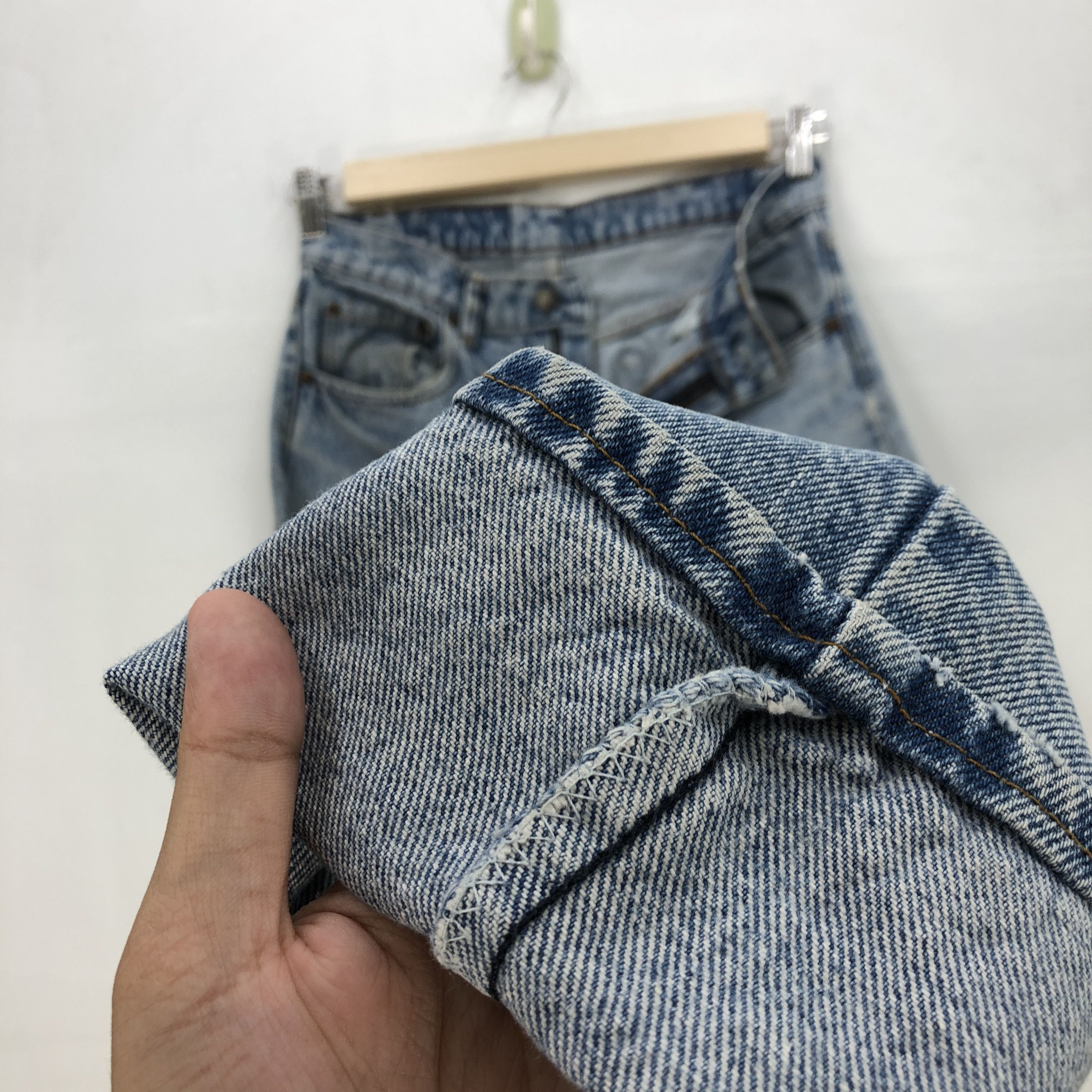 Levi's Vintage Levis 505 Distressed Jeans Levi's Denim Ripped Pants Size 28" / US 6 / IT 42 - 10 Thumbnail