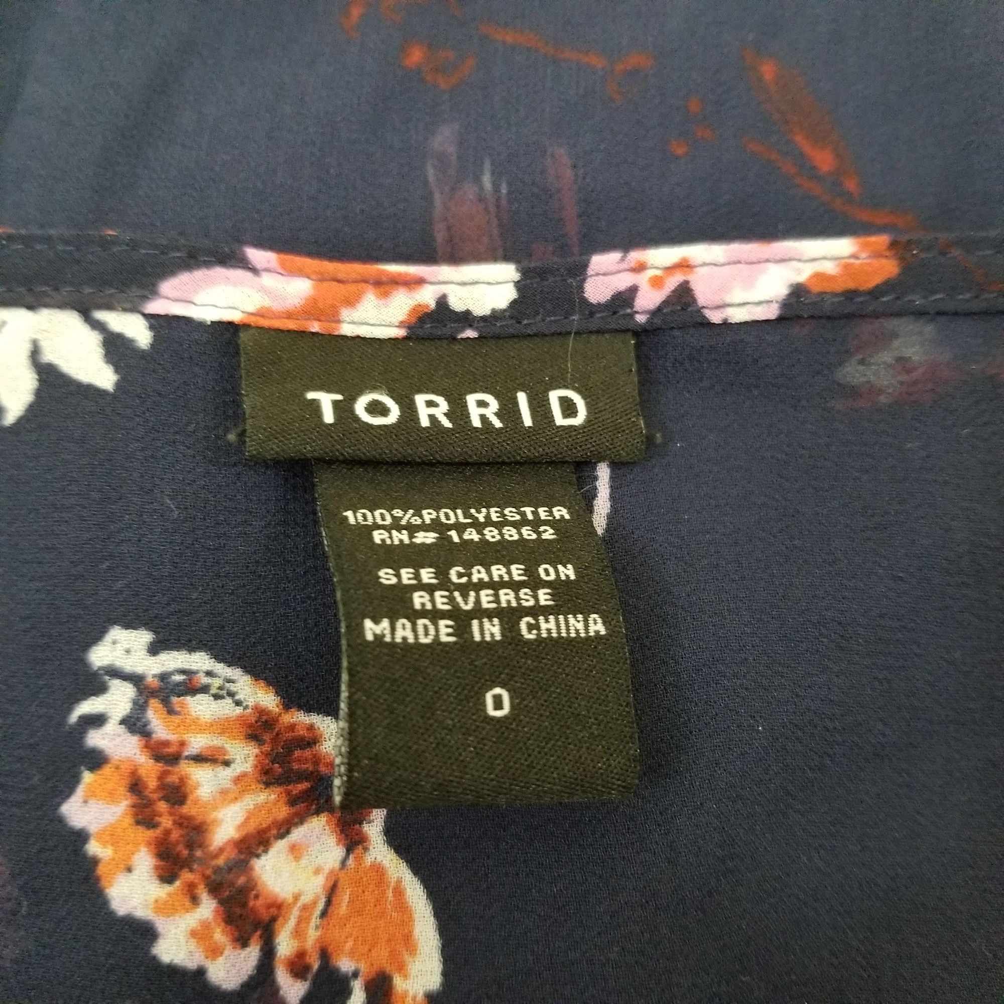 Torrid Torrid 0 Blue Floral Sheer Top V Neck 12 L Dainty Flowers Bu Size L / US 10 / IT 46 - 5 Thumbnail