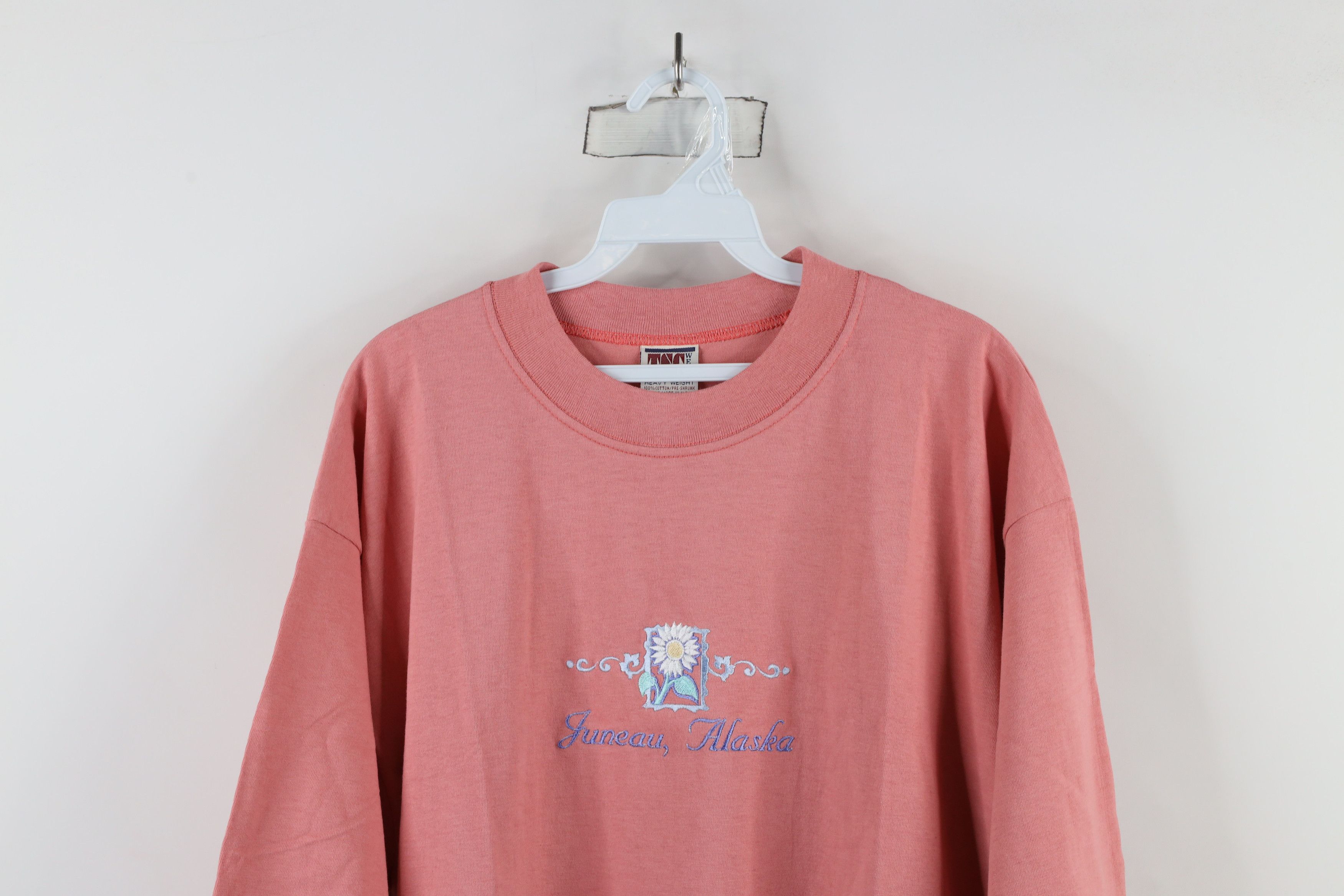 Vintage Vintage 90s Streetwear Alaska Flower Heavyweight T-Shirt Size XL / US 12-14 / IT 48-50 - 2 Thumbnail