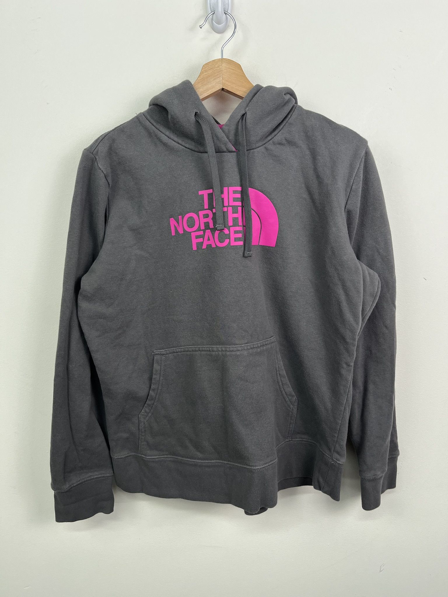 The North Face × Vintage Vintage The North Face Womens Pink Logo Hooded Sweatshirt Size S (L) Size US S / EU 44-46 / 1 - 1 Thumbnail