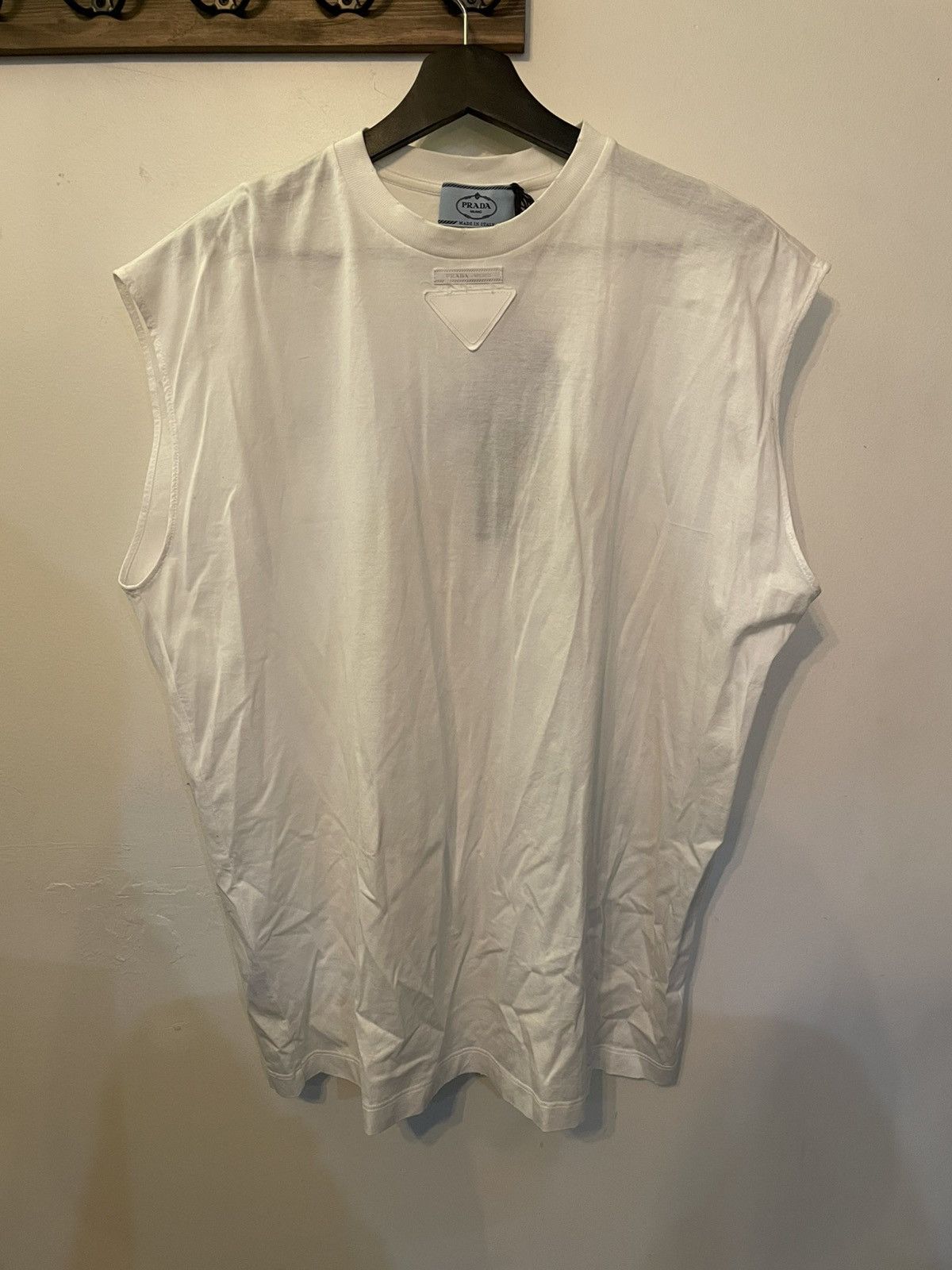 Prada PRADA SLIM FIT DISTRESSED LOGO TANK Size US XS / EU 42 / 0 - 1 Thumbnail