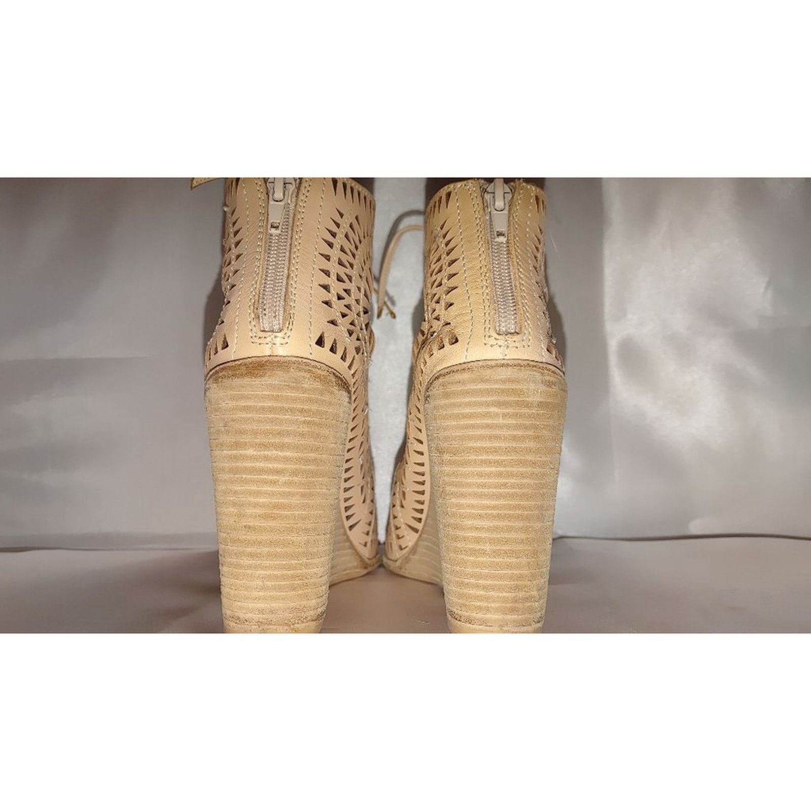 Jeffrey Campbell Jeffrey Campbell Rodillo Laser-Cut Leather Wedge Size 8 Size US 8 / IT 38 - 7 Thumbnail