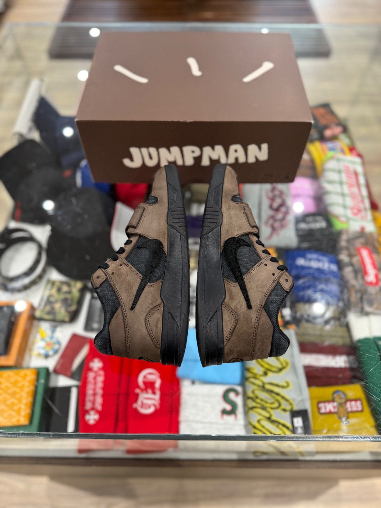 Jordan Brand Jordan Jumpman Jack TR Travis Scott Dark Mocha Size US 11 / EU 44 - 5 Thumbnail