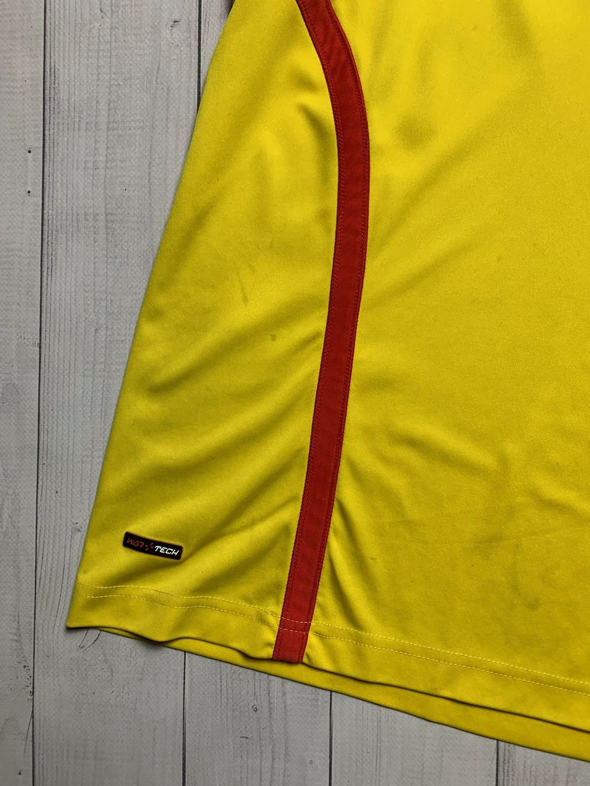 Vintage Vintage Liverpool soccer jersey yellow rare XXXL Size US XXL / EU 58 / 5 - 4 Thumbnail