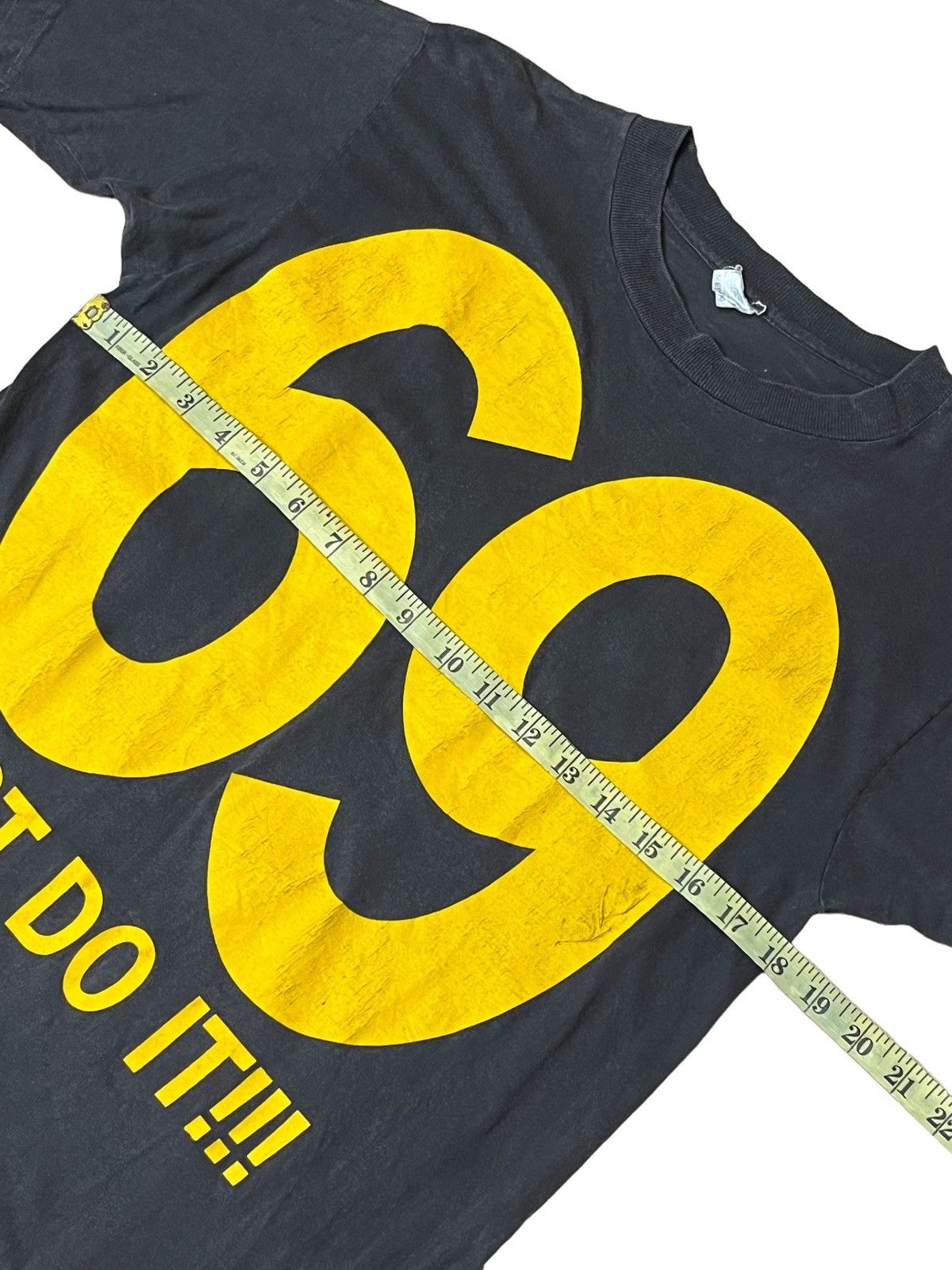 Band Tees NICE🔥BRYAN ADAMS 69 JUST DO IT TOUR BAND TEE SHIRT Size US S / EU 44-46 / 1 - 9 Thumbnail