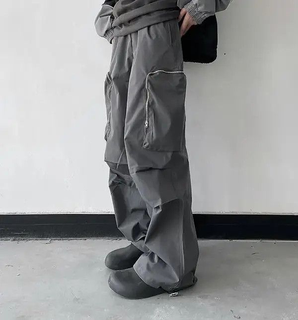 Japanese Brand Baggy Cargo Pants Straight Casual Harajuku Y2K Style Pockets Size US 34 / EU 50 - 2 Thumbnail