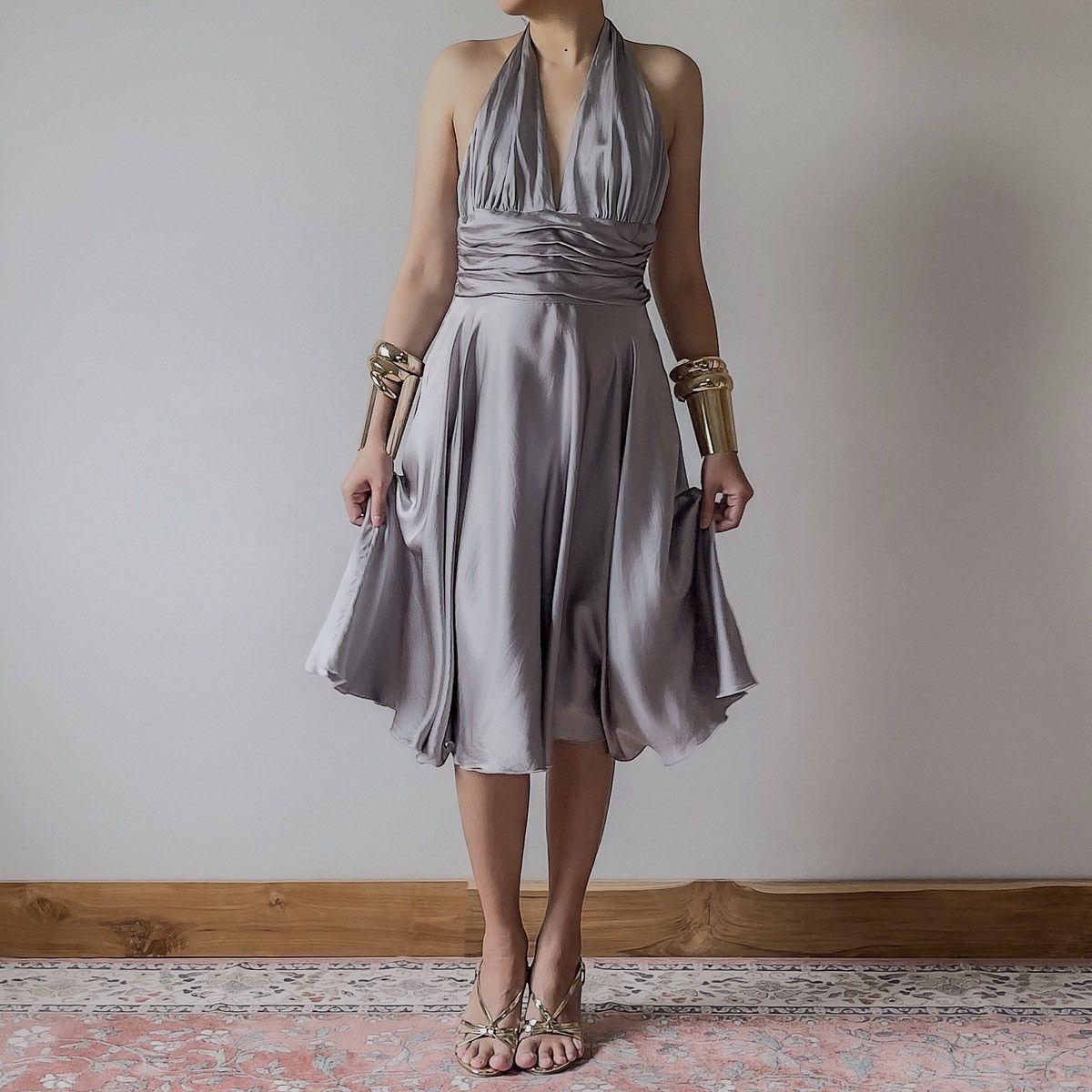 Vintage Vintage Romantic Gray Silk Open Back Dress (Medium) Size L / US 10 / IT 46 - 9 Thumbnail