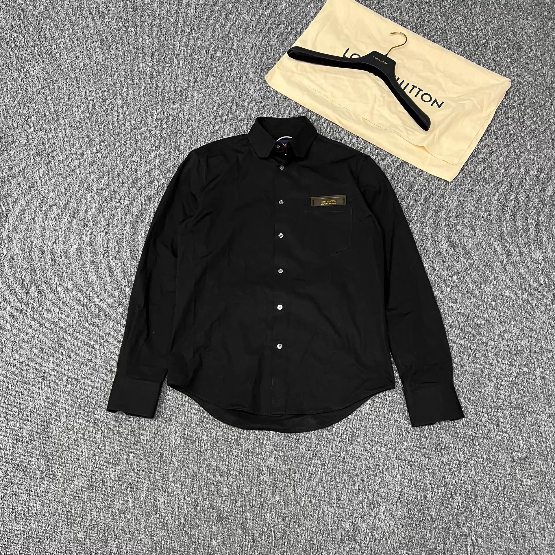 Louis Vuitton Louis Vuitton Black Shirt XS 99 New w/Dust Bag & Hanger Size US XS / EU 42 / 0 - 1 Thumbnail