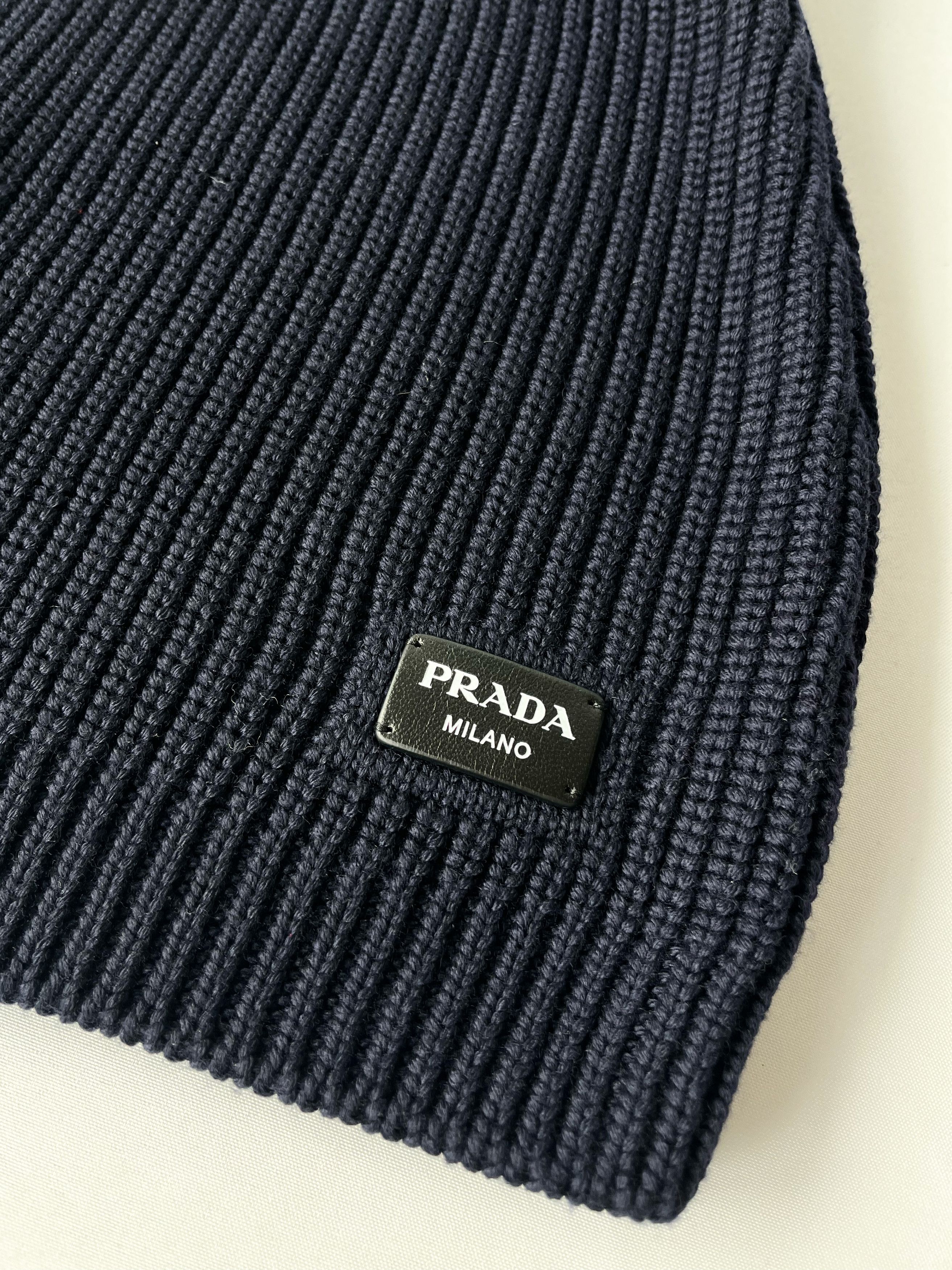 Prada Prada Wool Flap Pocket Mini Skirt Size 27" / US 4 / IT 40 - 4 Thumbnail