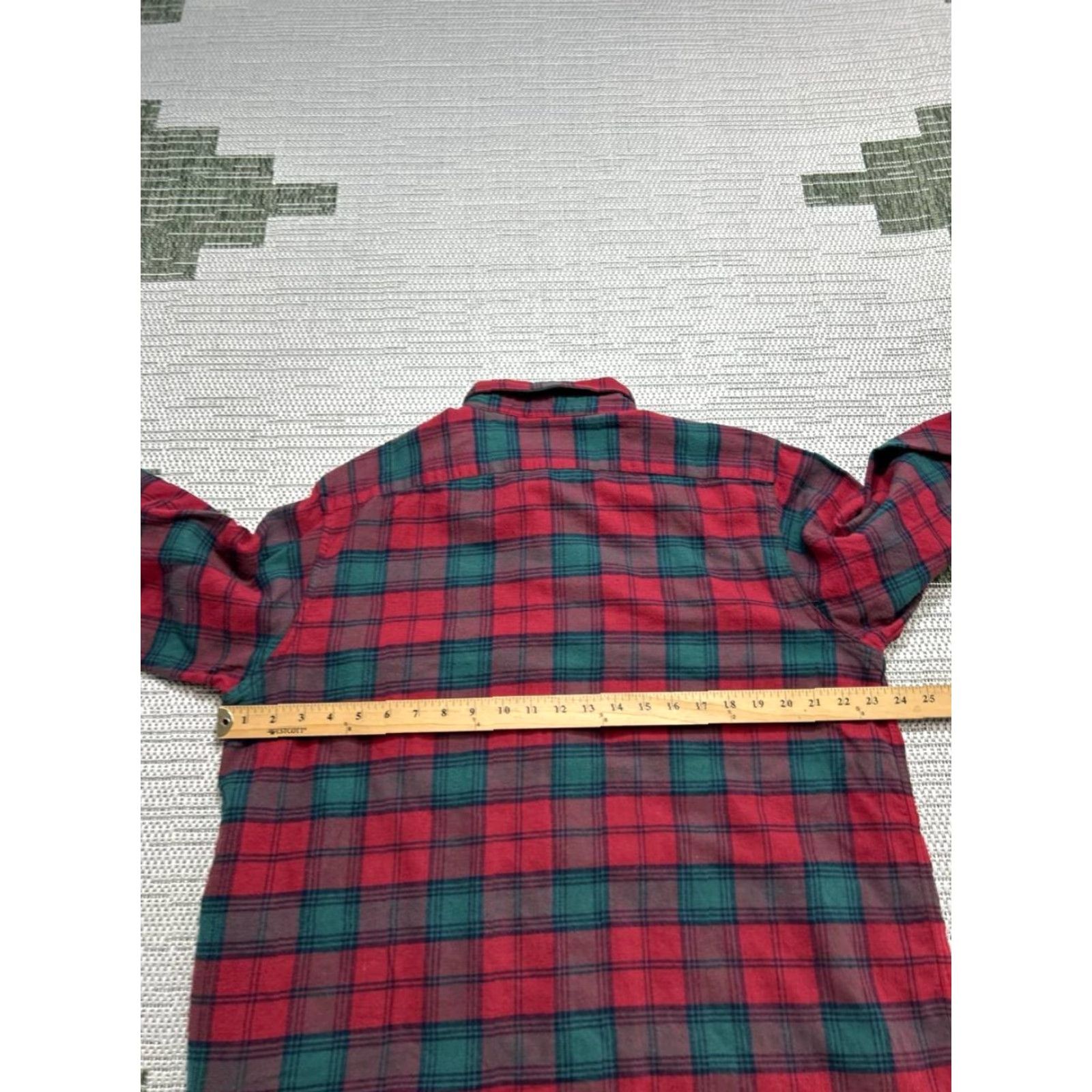 Vintage L.L.Bean Shirt Mens Large Red Cotton Button Up Plaid - Button-Down Collar, Long Sleeve, Casual, Pockets, Regular Fit, Fall Winter Spring, Men's Shirt Size US L / EU 52-54 / 3 - 6 Thumbnail