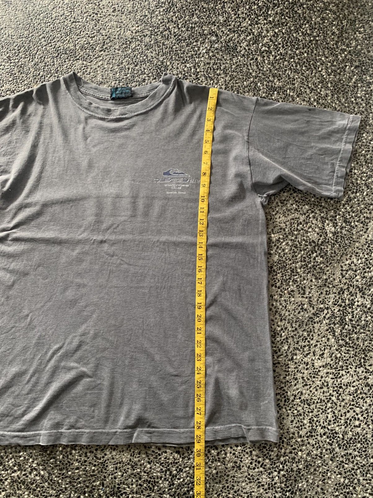 Quiksilver Vintage 90s Quiksilver Board Riders Club Surf Surfing Tshirt Size US M / EU 48-50 / 2 - 9 Thumbnail