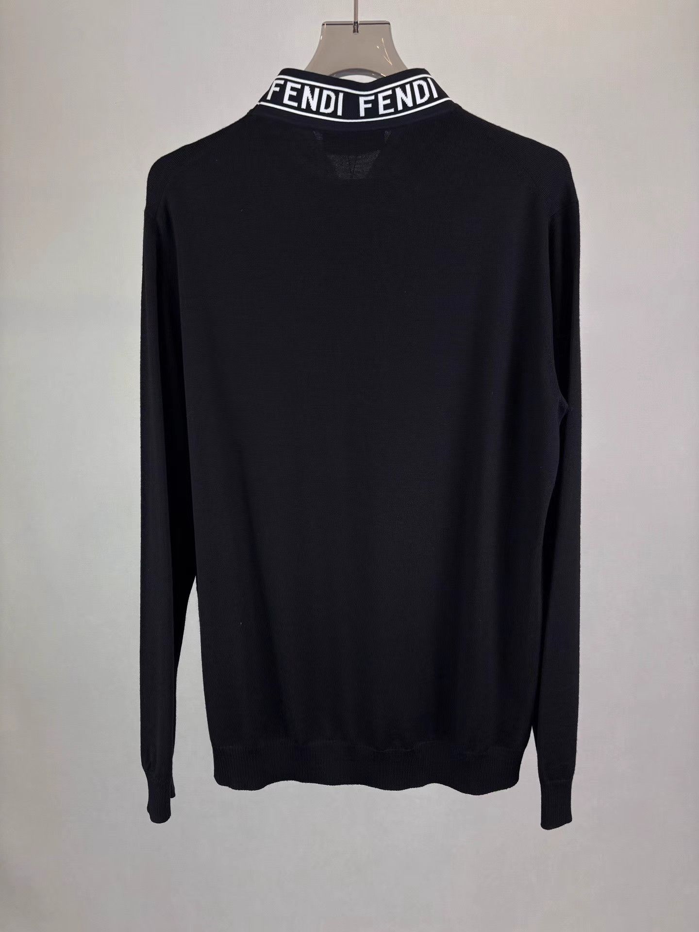 Fendi FENDI Neck Letter Knit Sweater K1 Size US L / EU 52-54 / 3 - 2 Thumbnail