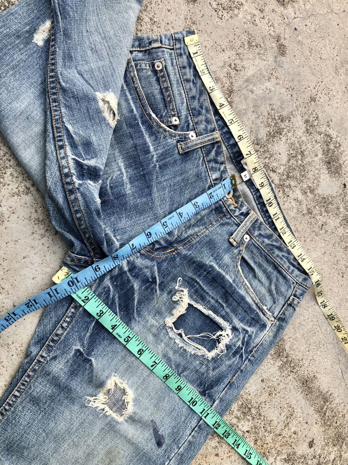 Japanese Brand DISTRESSED PATCHWORK WASHED BLUE DENIM Size US 32 / EU 48 - 7 Thumbnail