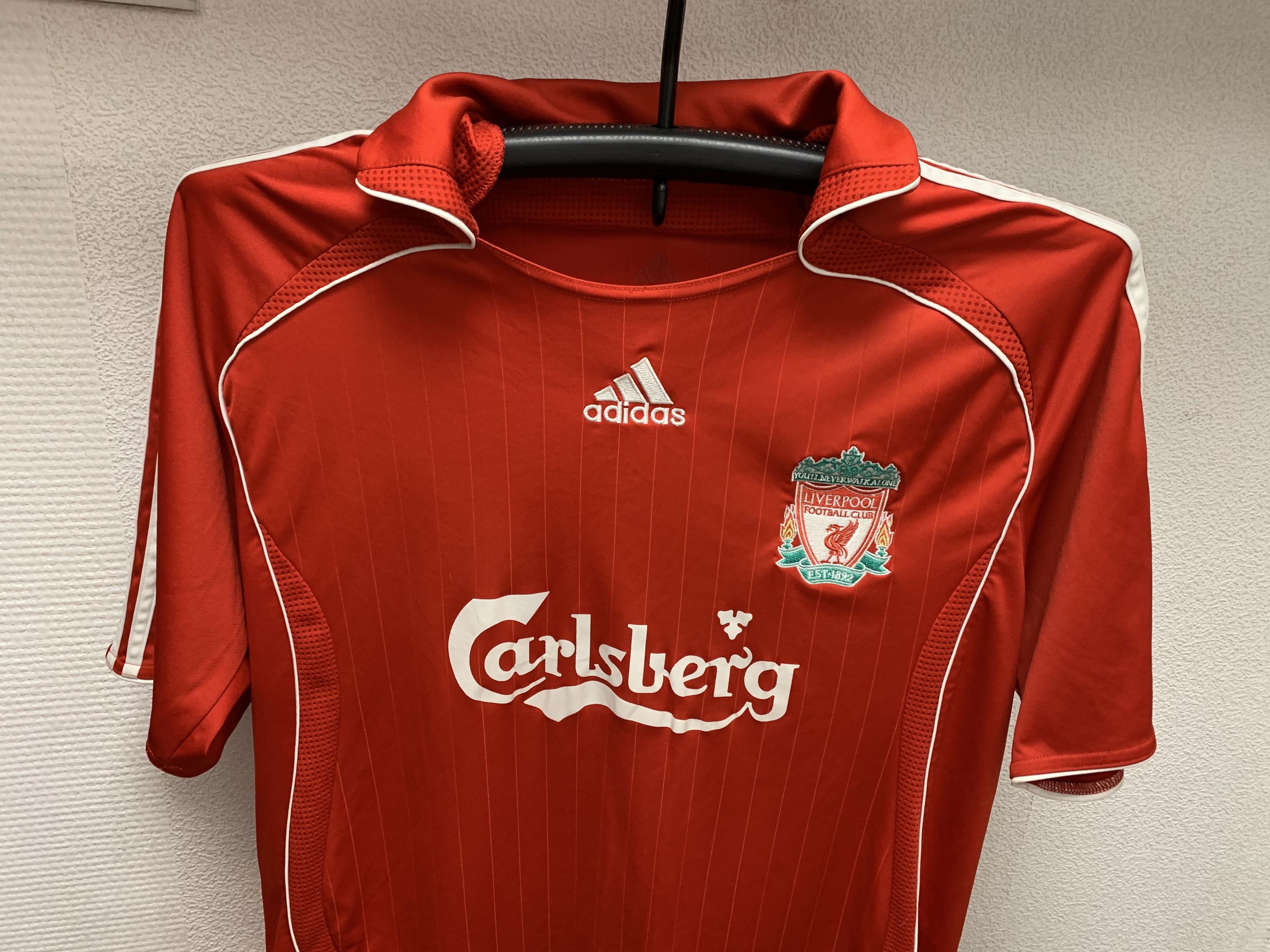 Adidas Liverpool Adidas vintage soccer jersey 06 M sz carlsberg Size US M / EU 48-50 / 2 - 2 Thumbnail