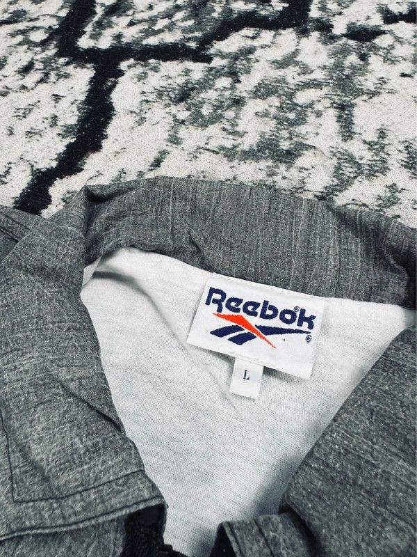 Reebok Vintage Reebok Windbreaker Jacket Gray Black L Size US L / EU 52-54 / 3 - 4 Thumbnail