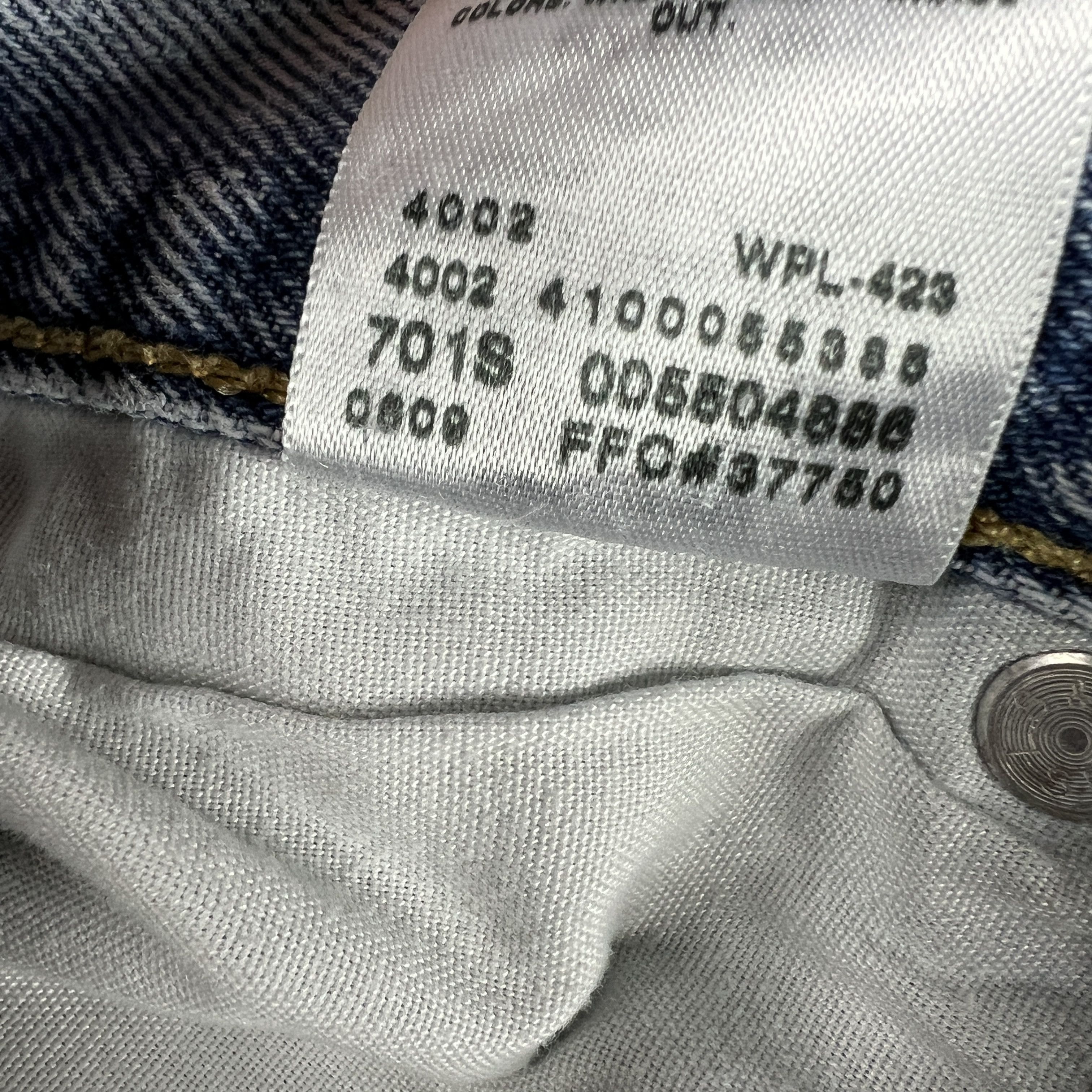 Y2K Levi's Jeans 550 Relaxed Blue Faded Thrashed Denim