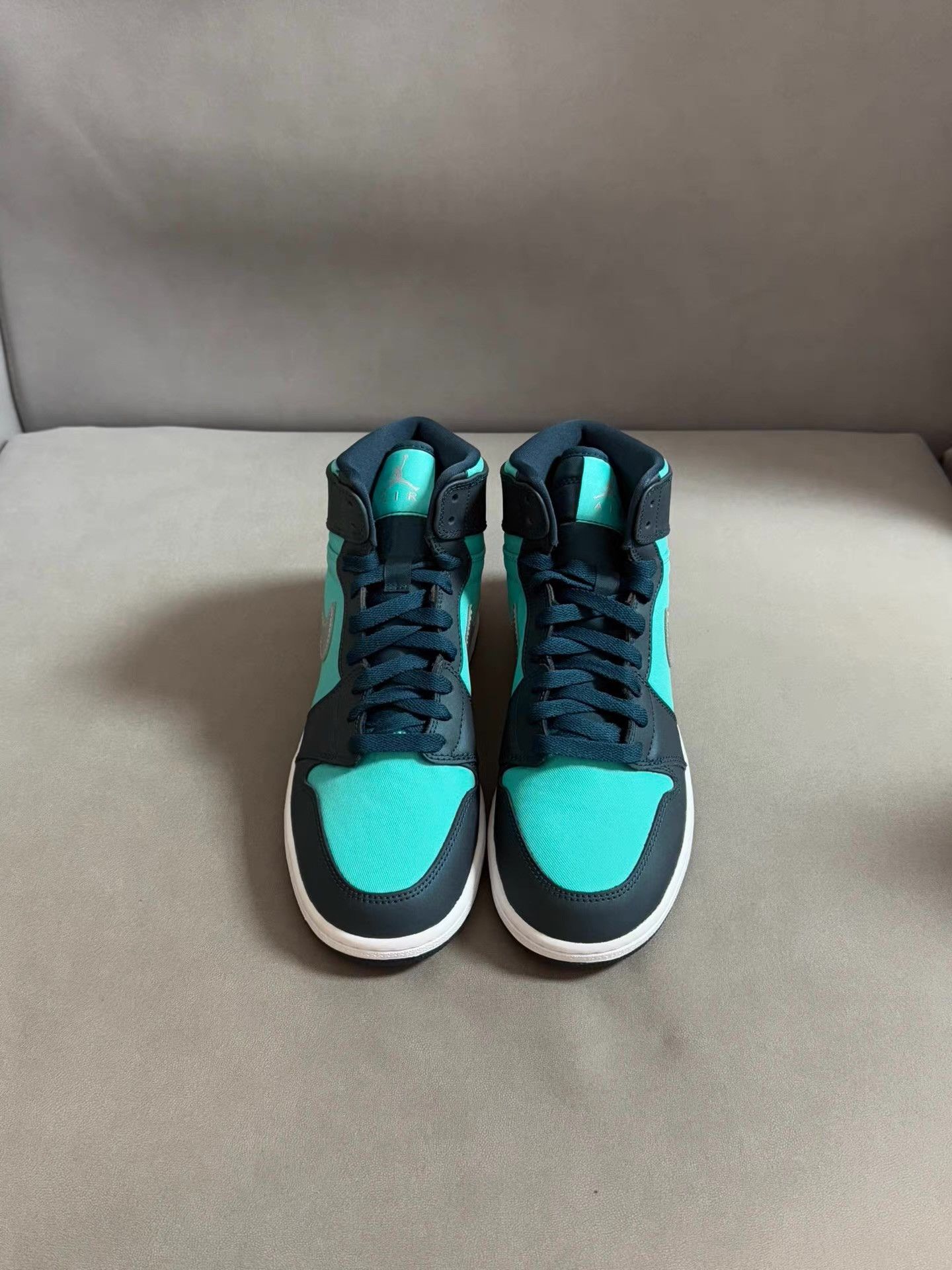 Nike Air Jordan 1 Lake Green Ｑ20 Size US 7 / EU 40 - 4 Thumbnail