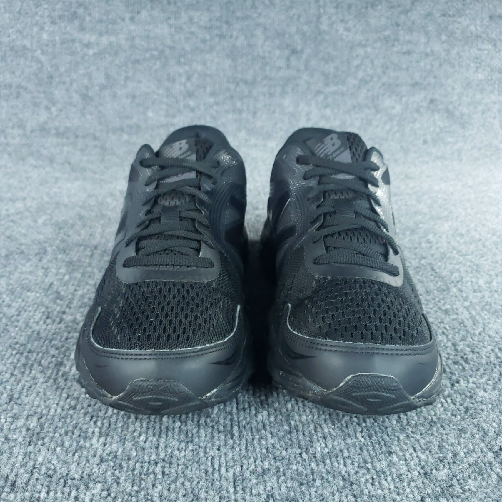 New Balance New Balance 680 V4 Womens Running Shoes Black 10.5 B Width Lace Up Athletic Sneakers Size US 8.5 / IT 38.5 - 2 Thumbnail