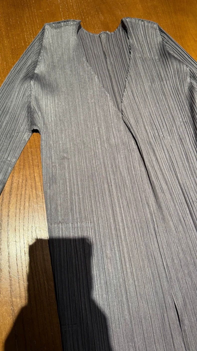 Issey Miyake Issey Miyake Grey pleated cardigan Size M / US 6-8 / IT 42-44 - 2 Thumbnail