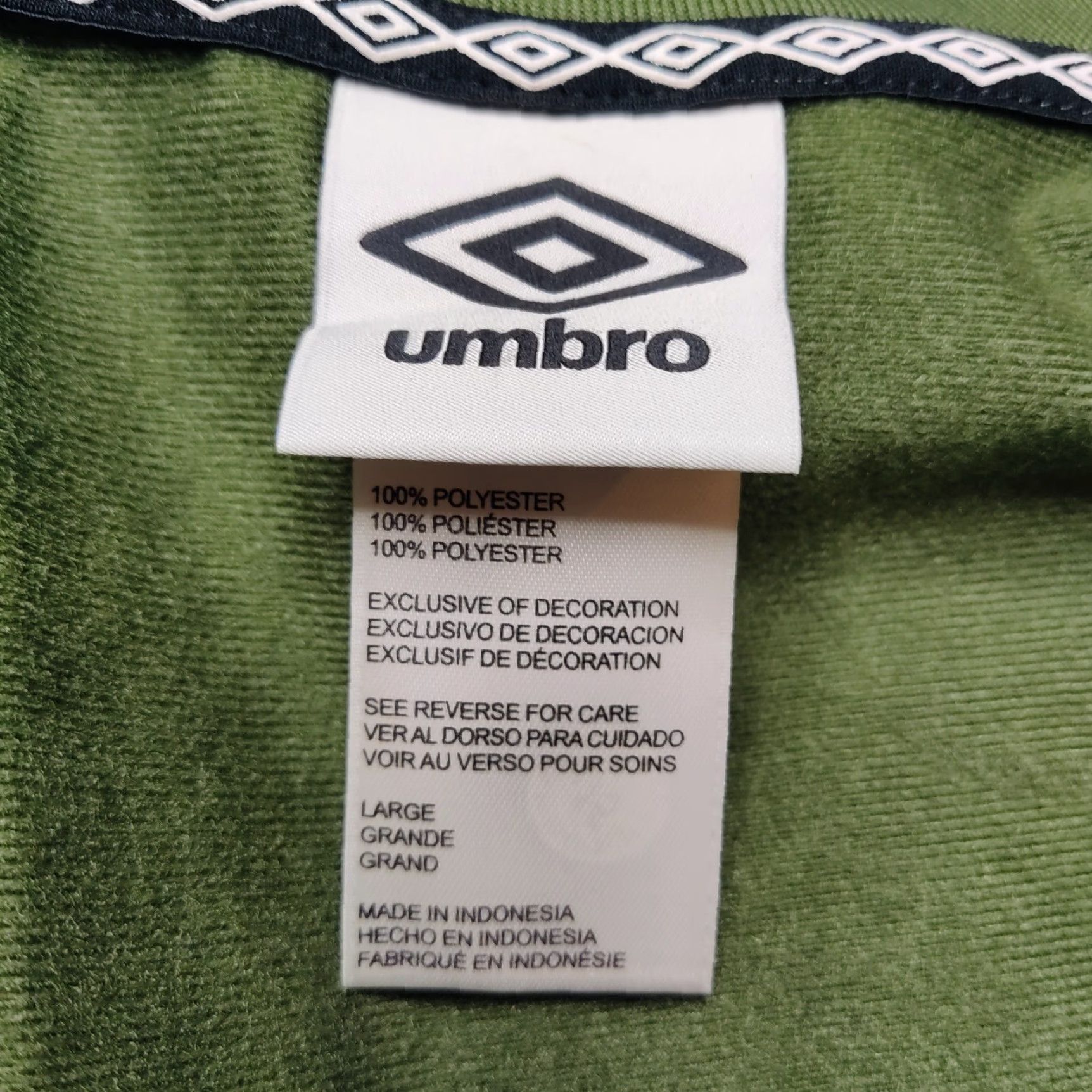 Umbro UMBRO Women L Green + Purple Sleeve Stripe Full Zip Track Jacket L/S NEW READ Womens Jacket/Track Jacket Green Purple Stripe Full Zip L Size L / US 10 / IT 46 - 4 Thumbnail