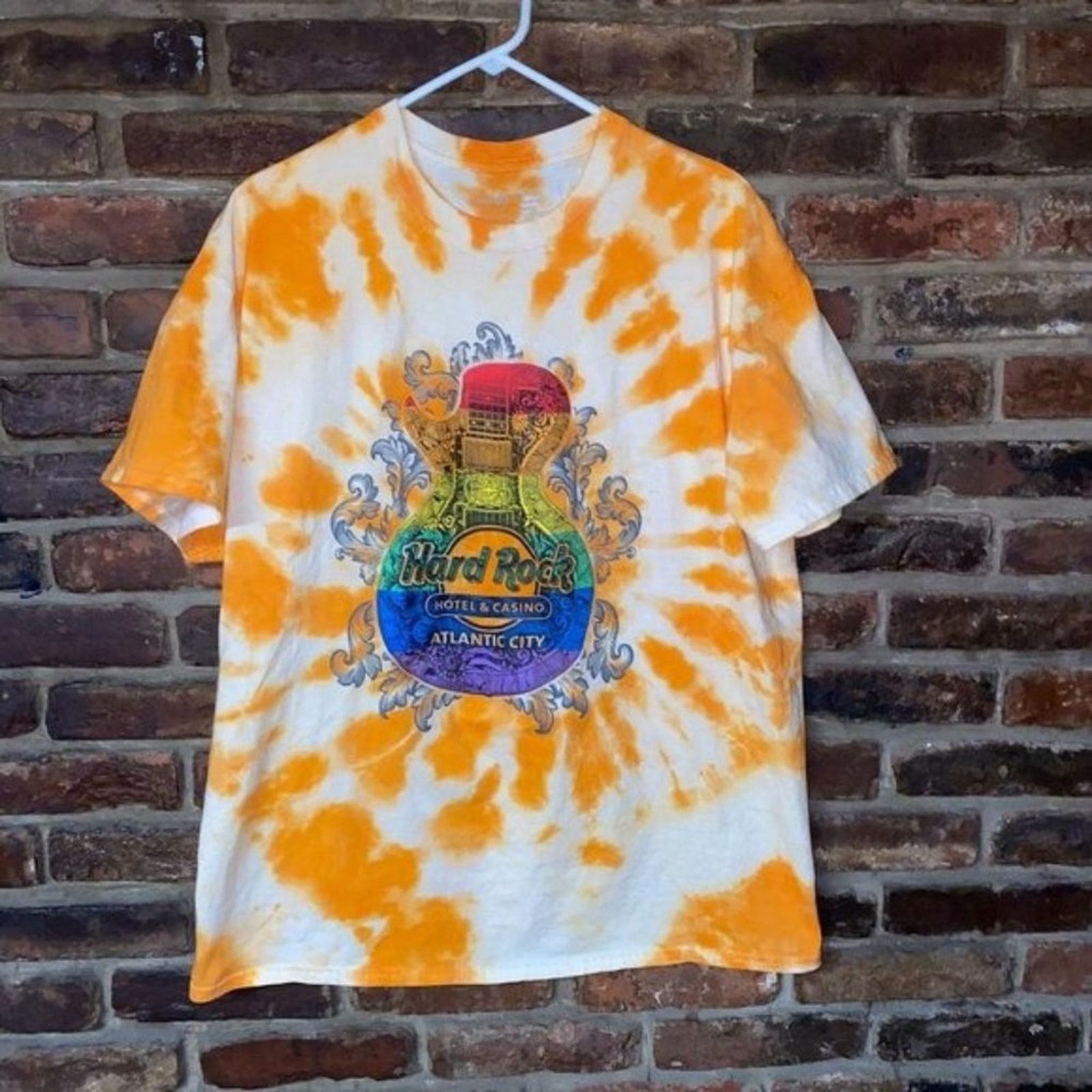 Hard Rock Cafe Hard Rock Orange Custom Tie Dye Graphic T-shirt XL Size US XL / EU 56 / 4 - 1 Thumbnail
