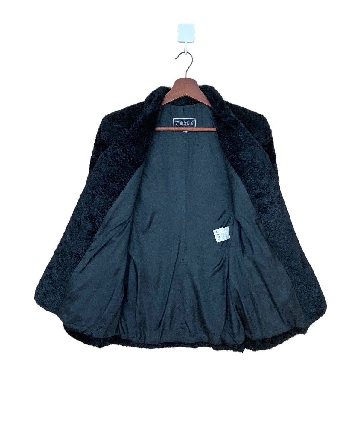 Versace Vintage Brand Gianni Versace Velvet Jacket 1990s Size US M / EU 48-50 / 2 - 3 Thumbnail