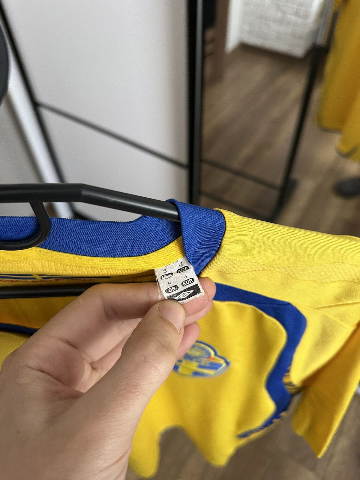 Umbro 2007/2008 Umbro Sweden Vintage Soccer Jersey T-Shirt Size US S / EU 44-46 / 1 - 9 Thumbnail